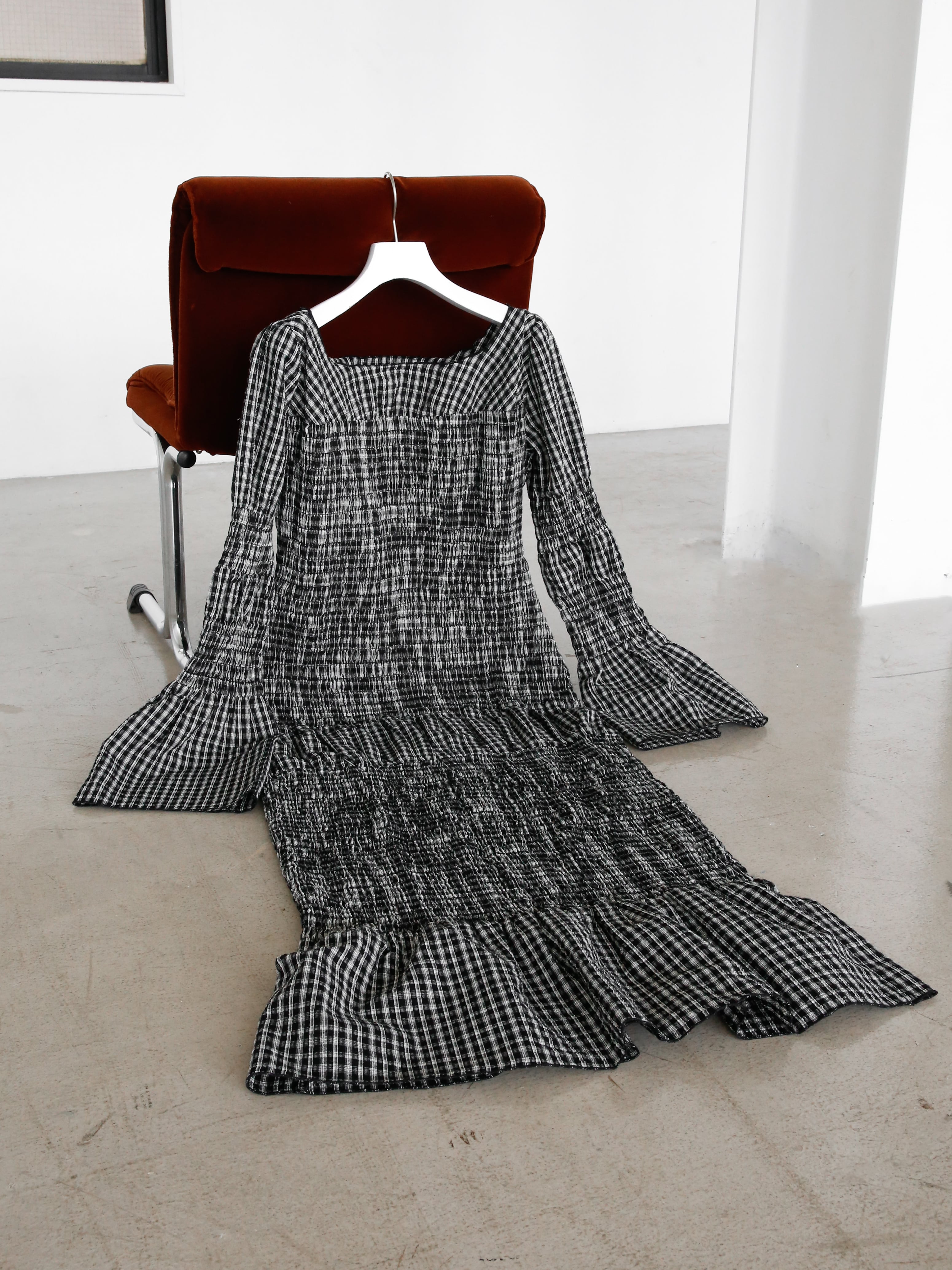 shirring bell sleeve onepiece | Katrin TOKYO