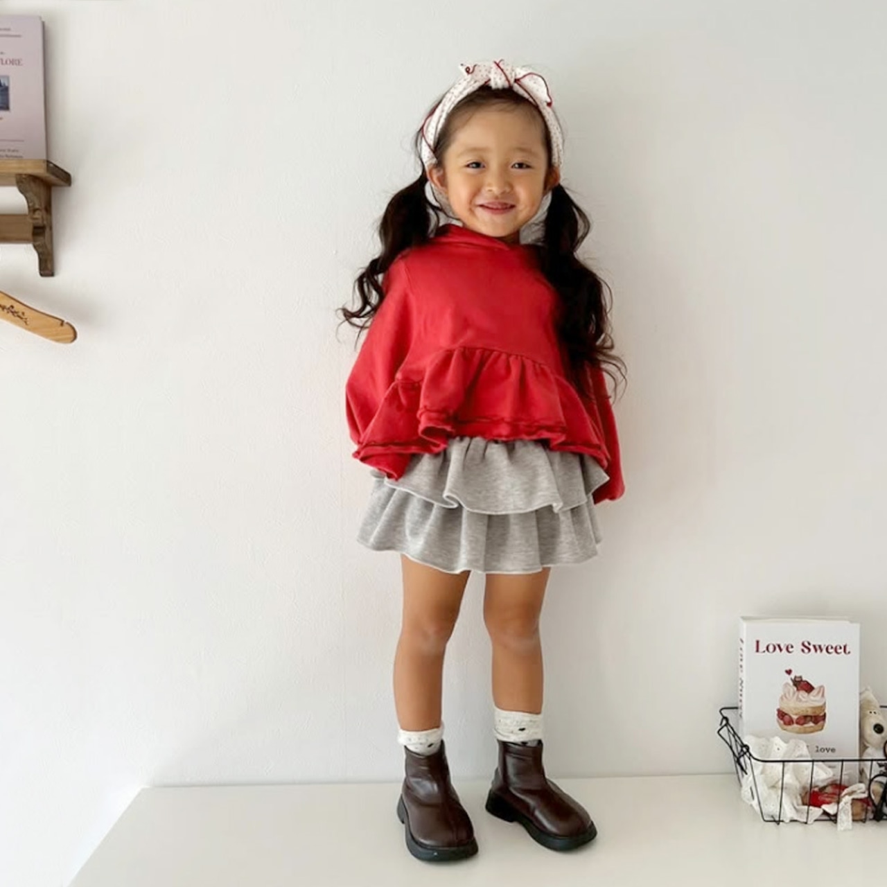 秋フリル裾トレーナー