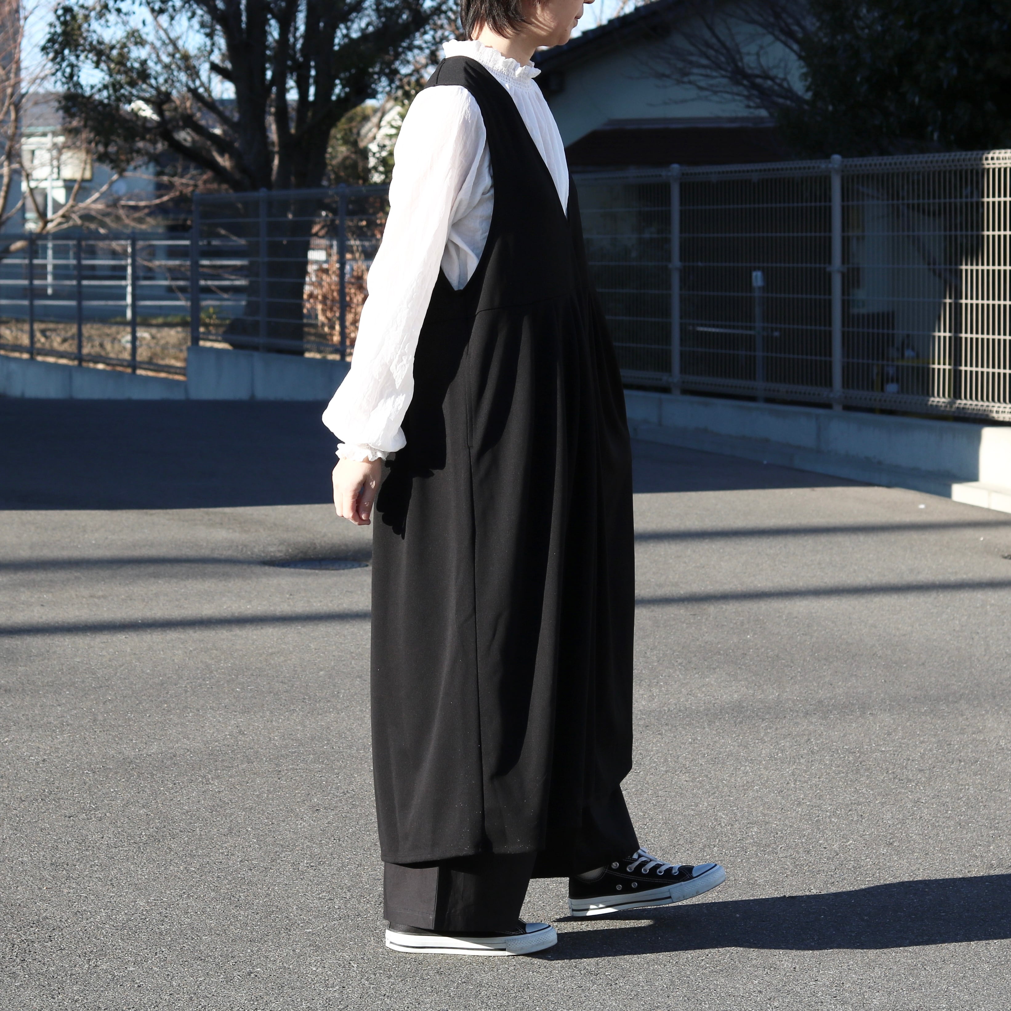 週末セールSeea【新品】ワンピース GAVIOTAS M　UPF３０+ スーツ カットジョーゼット Vネックワンピース | Zakka so-la