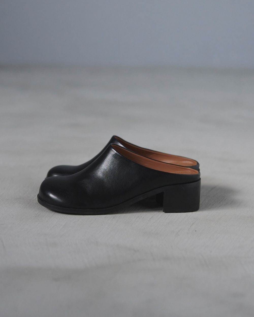[美品]anuke Ecoleather Heel Slip-ons 36 anuke 】Ecoleather Heel Slip-ons | valance 福井｜レディース