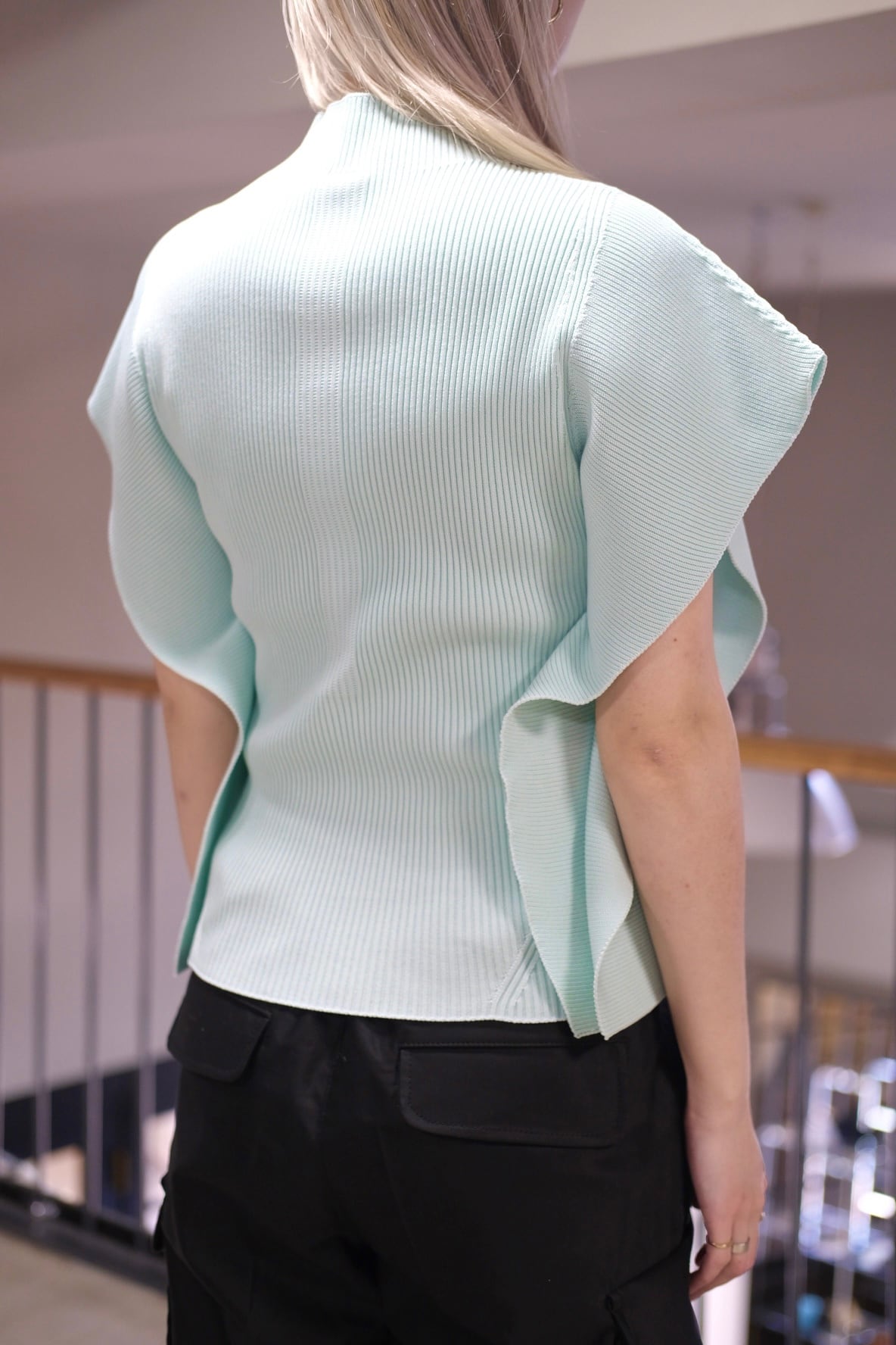 CFCL】PORTRAIT CREASE TOP -CLEARLY AQUA- | loop