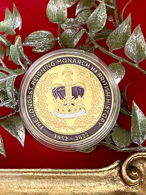20%OFF◆ウエストミンスターアビー エリザベス女王 記念メダル（ゴールド）  イギリス 英国の画像
