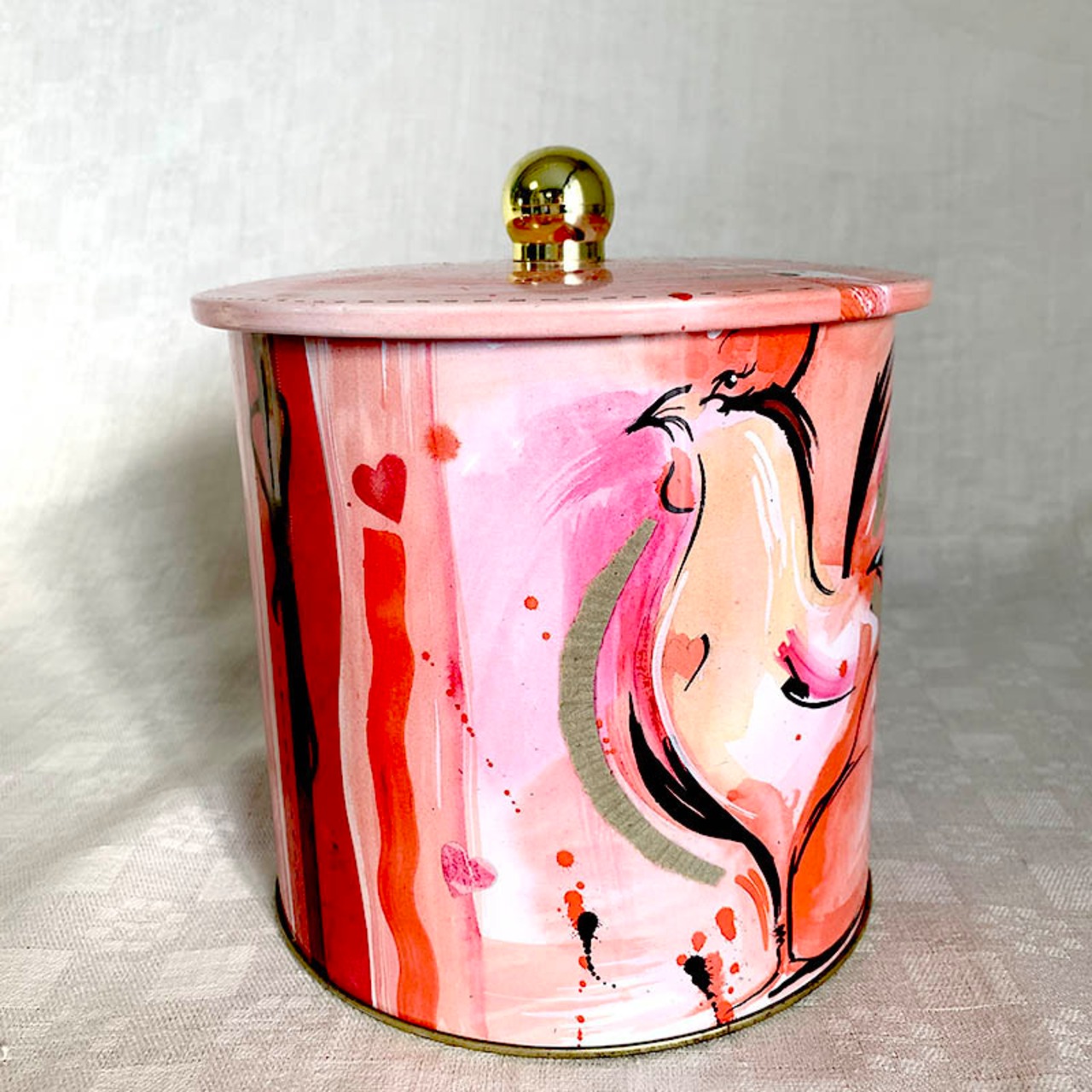 ビスケット缶 ニワトリ 赤い絵の具タッチ お菓子保存 防湿 18OTb23