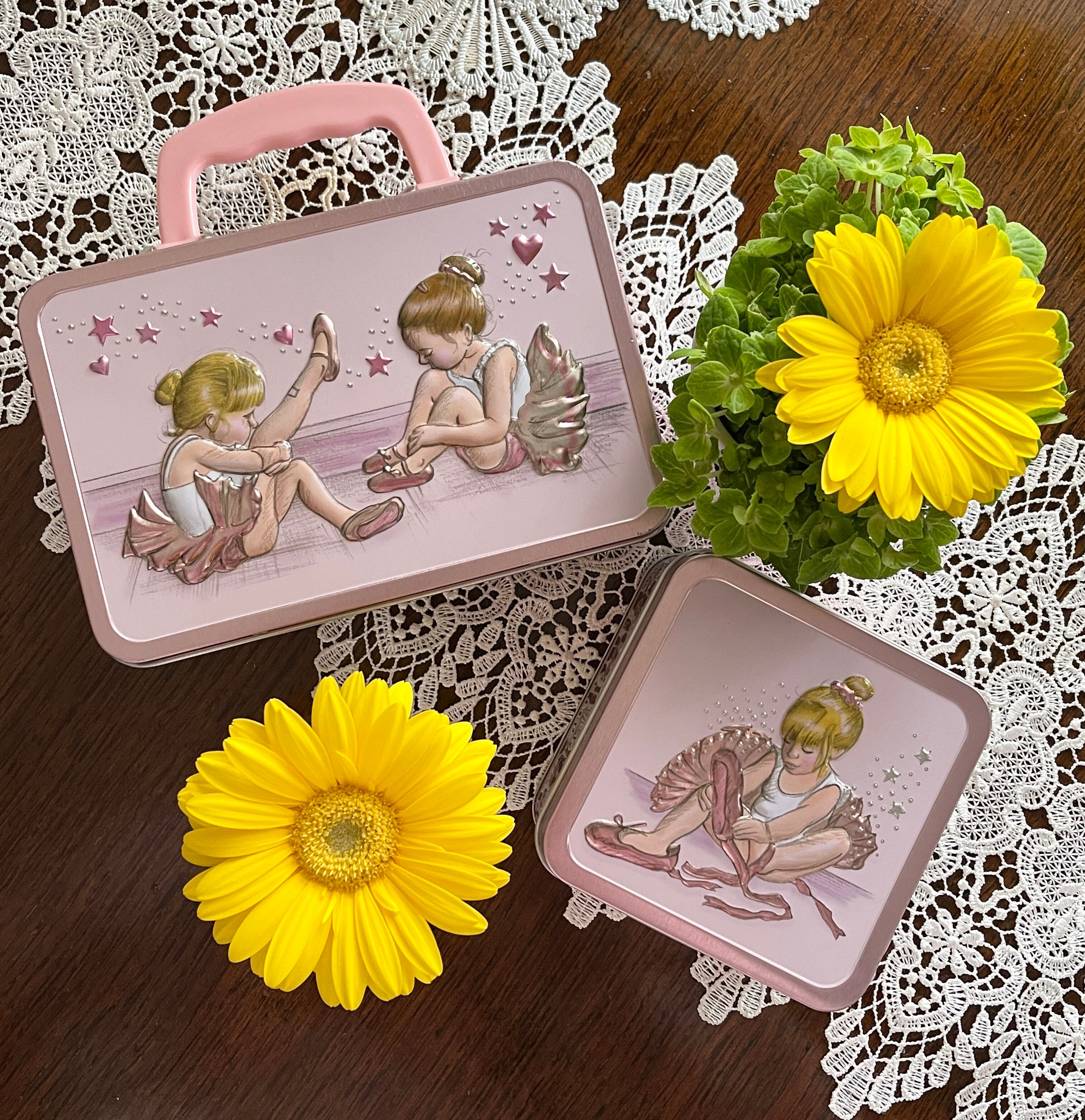 再入荷 チャーチル リトルバレリーナ缶 イギリス製 ミニチョコチップクッキー缶 Merry Unbirthday