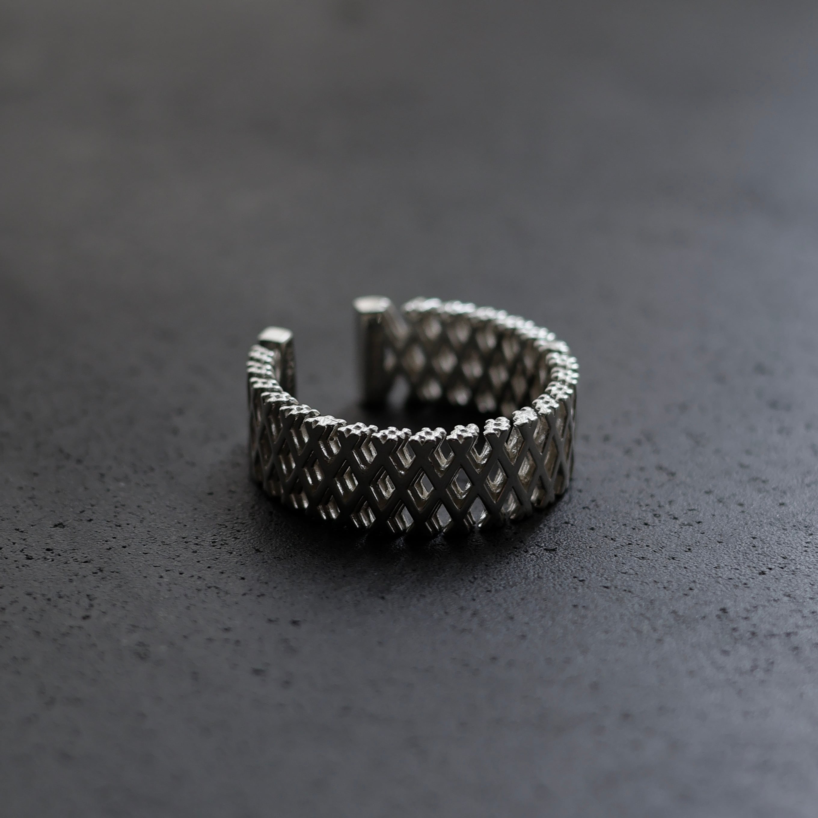 Ring | unsung