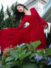 【0162】V-neck Tiered Red Long Sleeve Dress