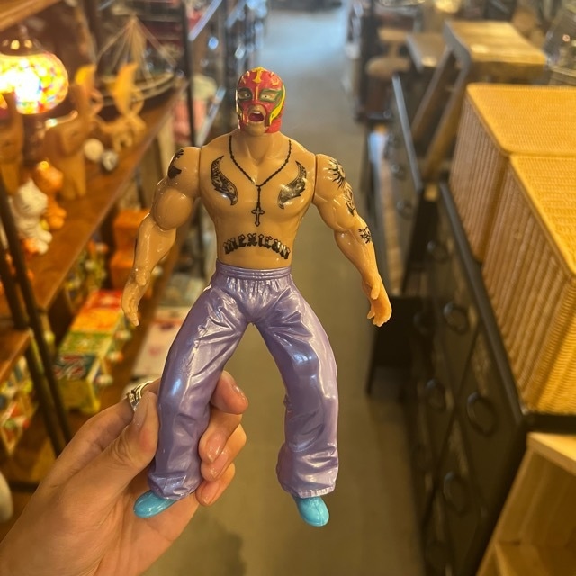 Lucha Libre figures Rey Mysterio purple trunks　ルチャリブレフィギュア　レイ・ミステリオ 紫パンツ　レスラー　フィギュア　オブジェ　覆面　覆面レスラー