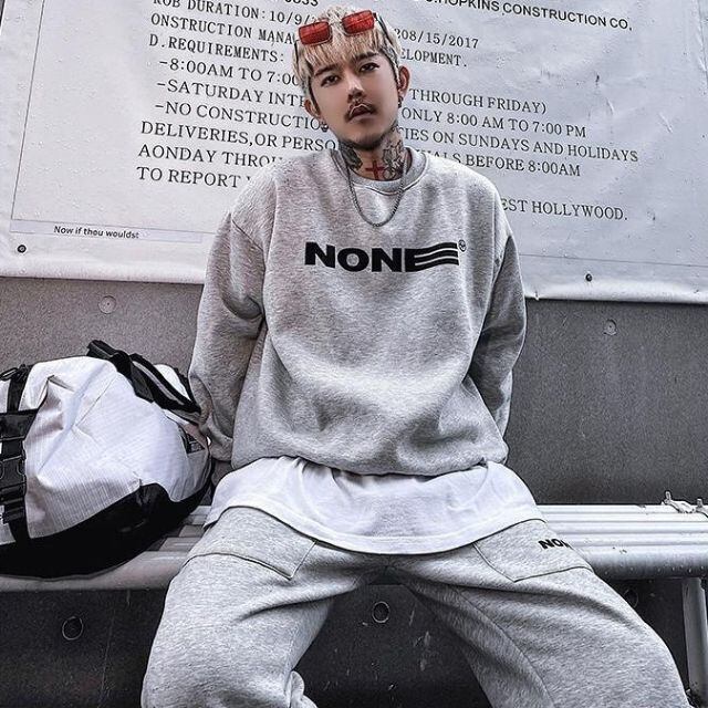 【予約販売】メンズ セットアップ スエット 上下 グレーシンプル 胸ロゴ 長袖 ストリート こなれ感 スポーツウエア カジュアル 秋冬 大きいサイズ M/L/XL/2XL/3XL/4XL