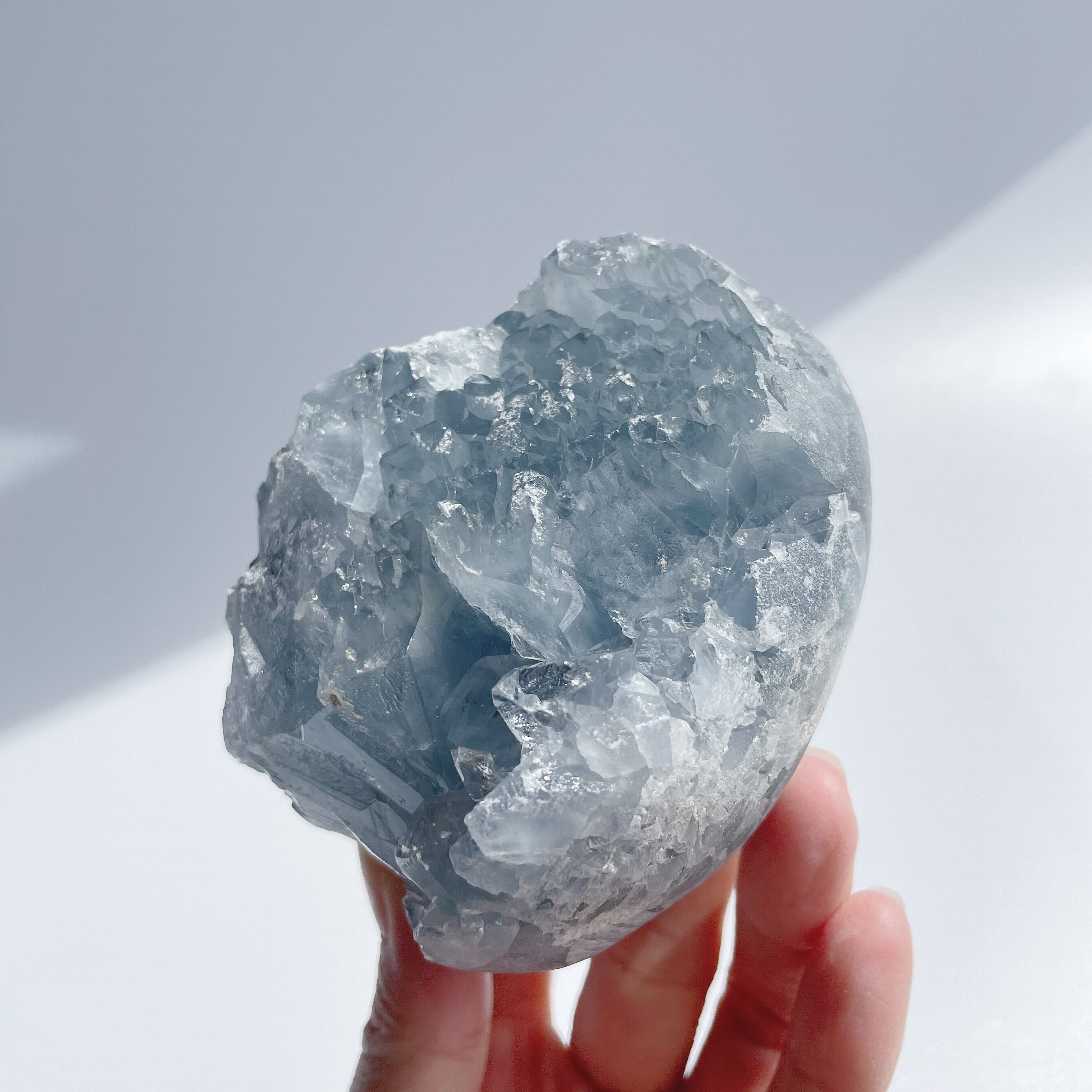 【高品質】セレスタイト たまご型置物 14センチオーバー 特大サイズ 大きな結晶◎セレスタイト 卵型14♡Celestite♡天然石・原石
