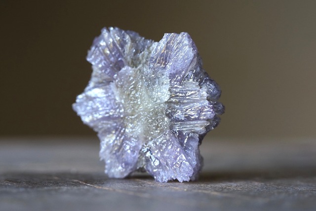 スターアラゴナイト Star Aragonite ①