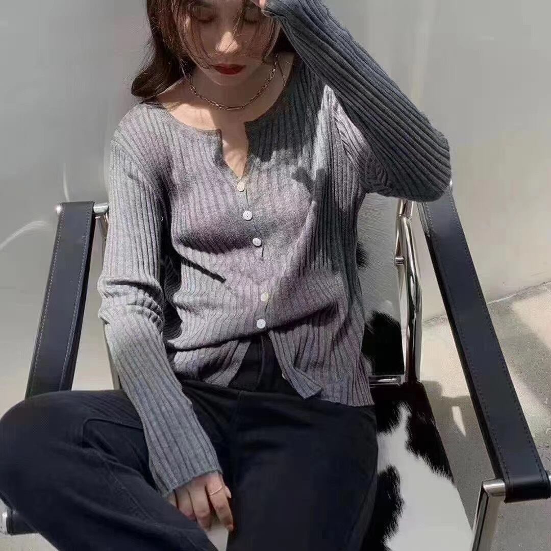 キーネックリブニットカーディガン