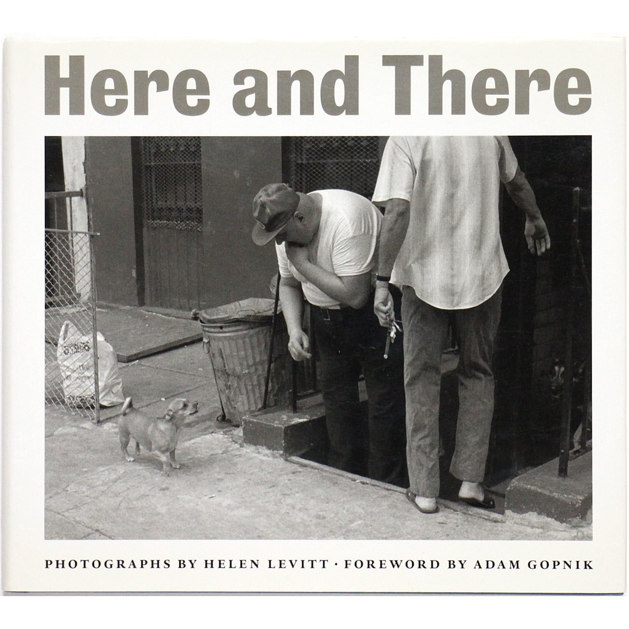 Here and There: Photographs by Helen Levitt ヘレン・レヴィット