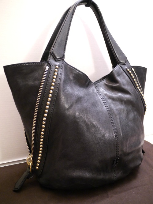 超レア★GIVENCHY ジバンシィ Tinan ティナン ユニセックス スタッズデザイン レザートート バッグ 黒★ ティナンの超希少なスタッズモデル♪