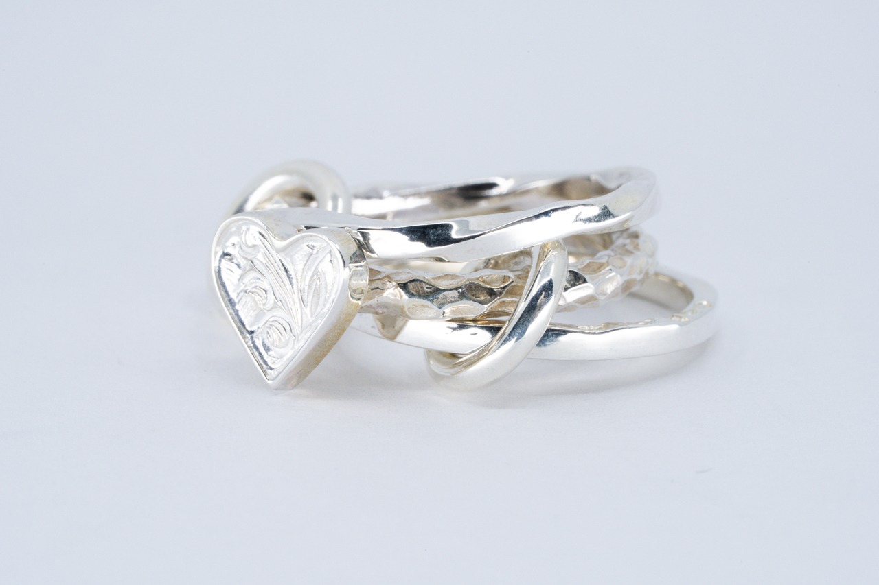 R-122 Three linked Arabesque Heart Ring