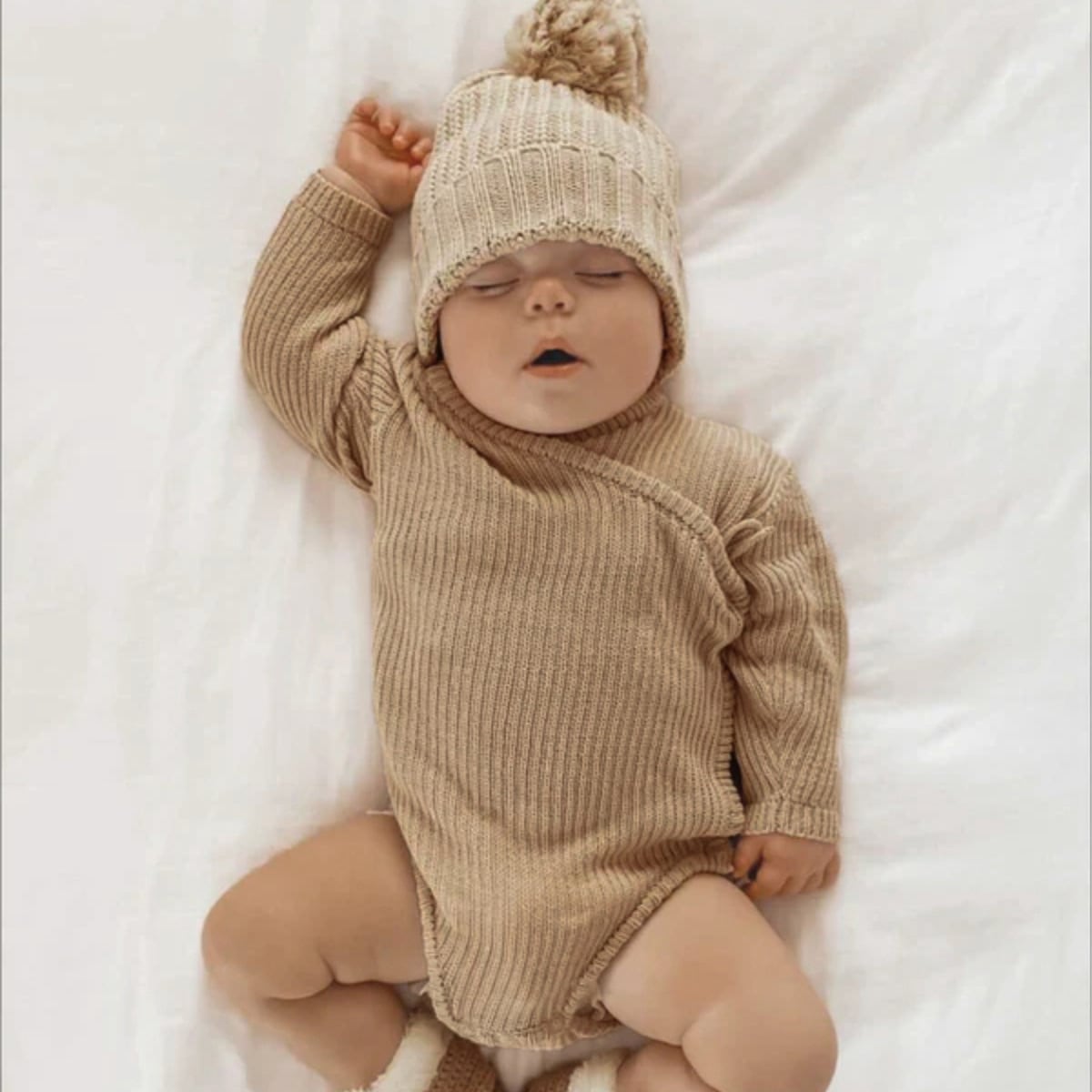 【BABY】2024新作 暖かい無地ロンパース