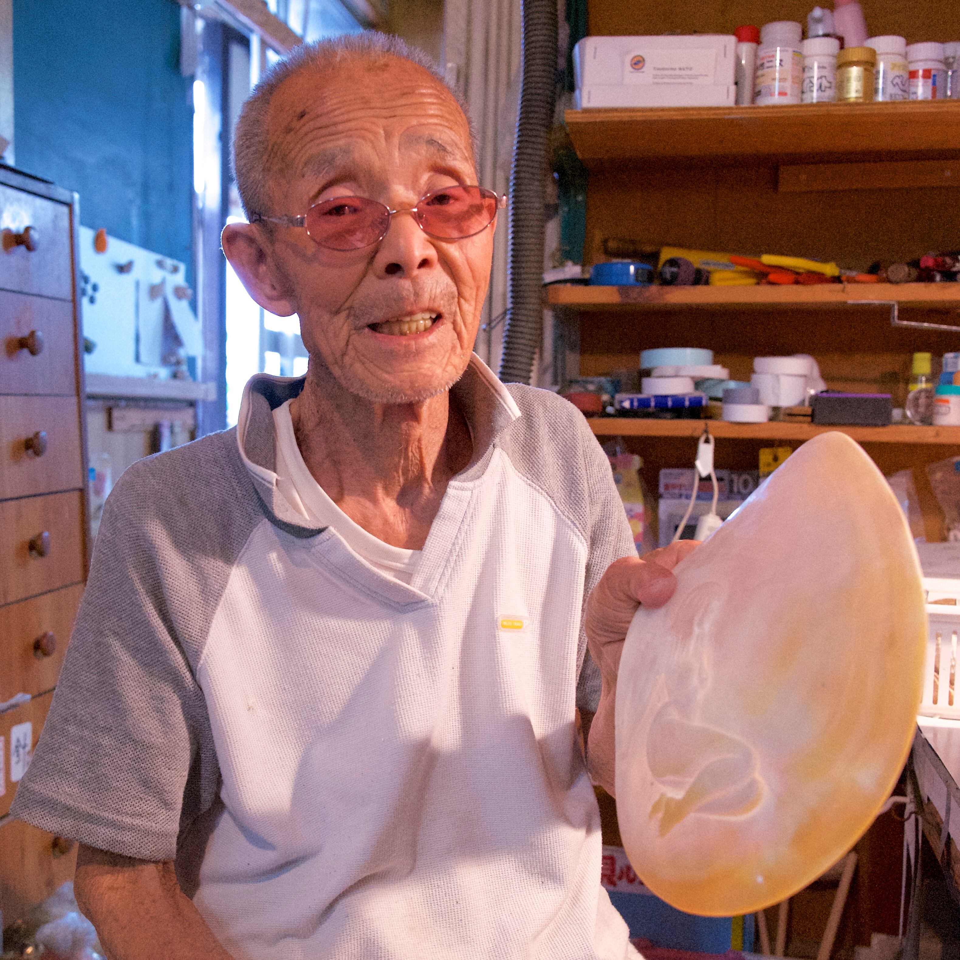 貝こけし（江ノ島しおりのオマケ付き）