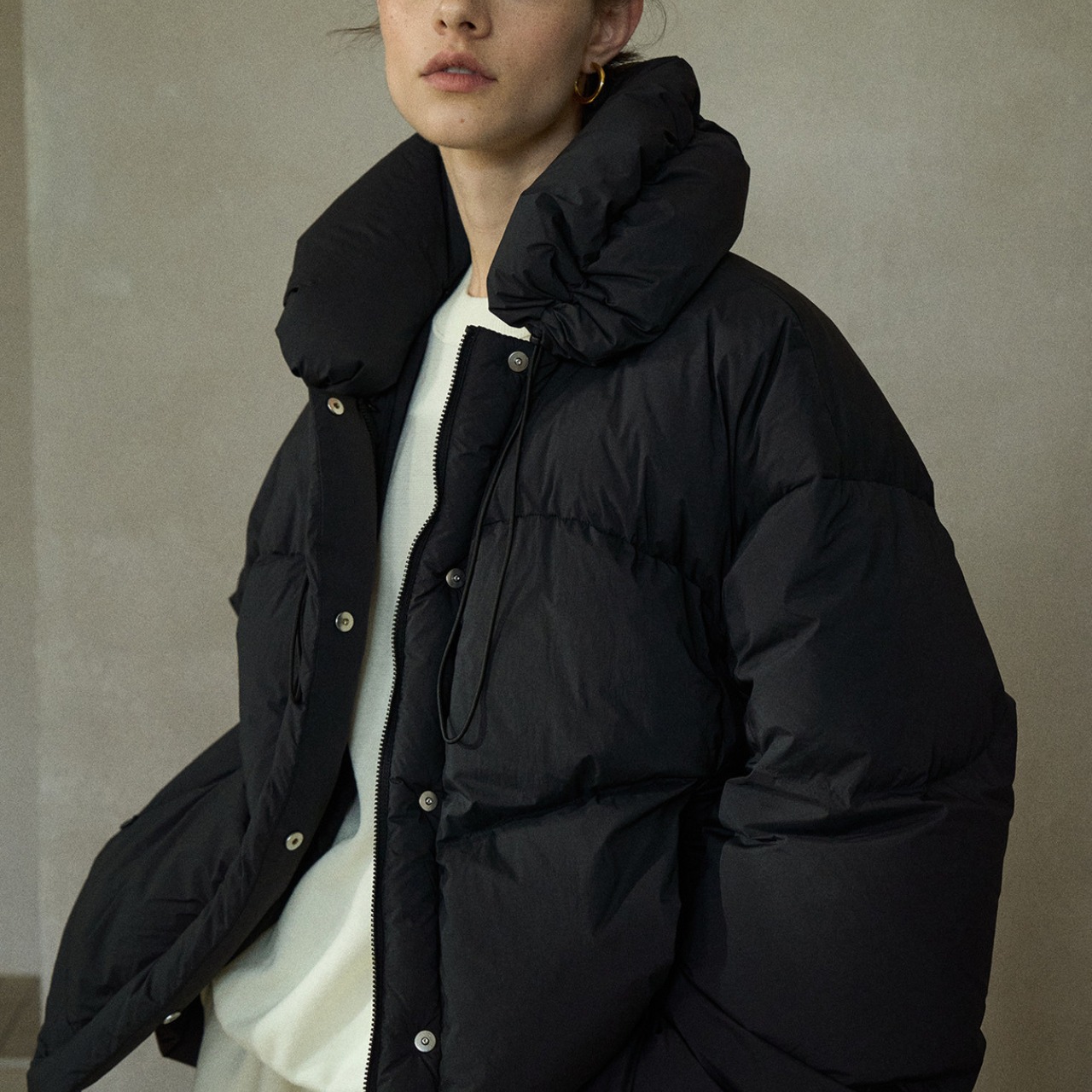 Volume Down Jacket T3892