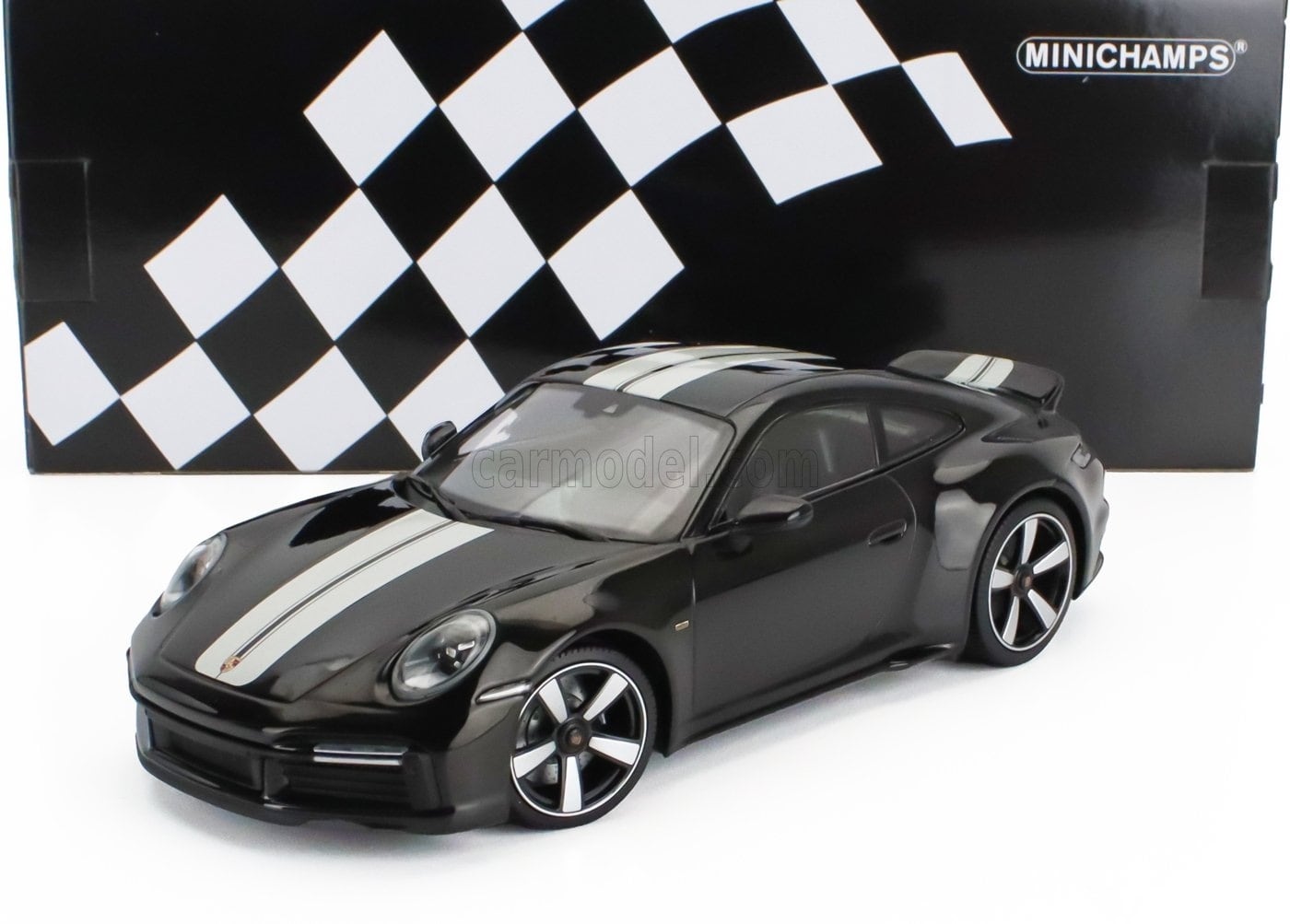 ミニカー 1/18 ポルシェ 911 992 ミニチャンプス MINICHAMPS 1/18