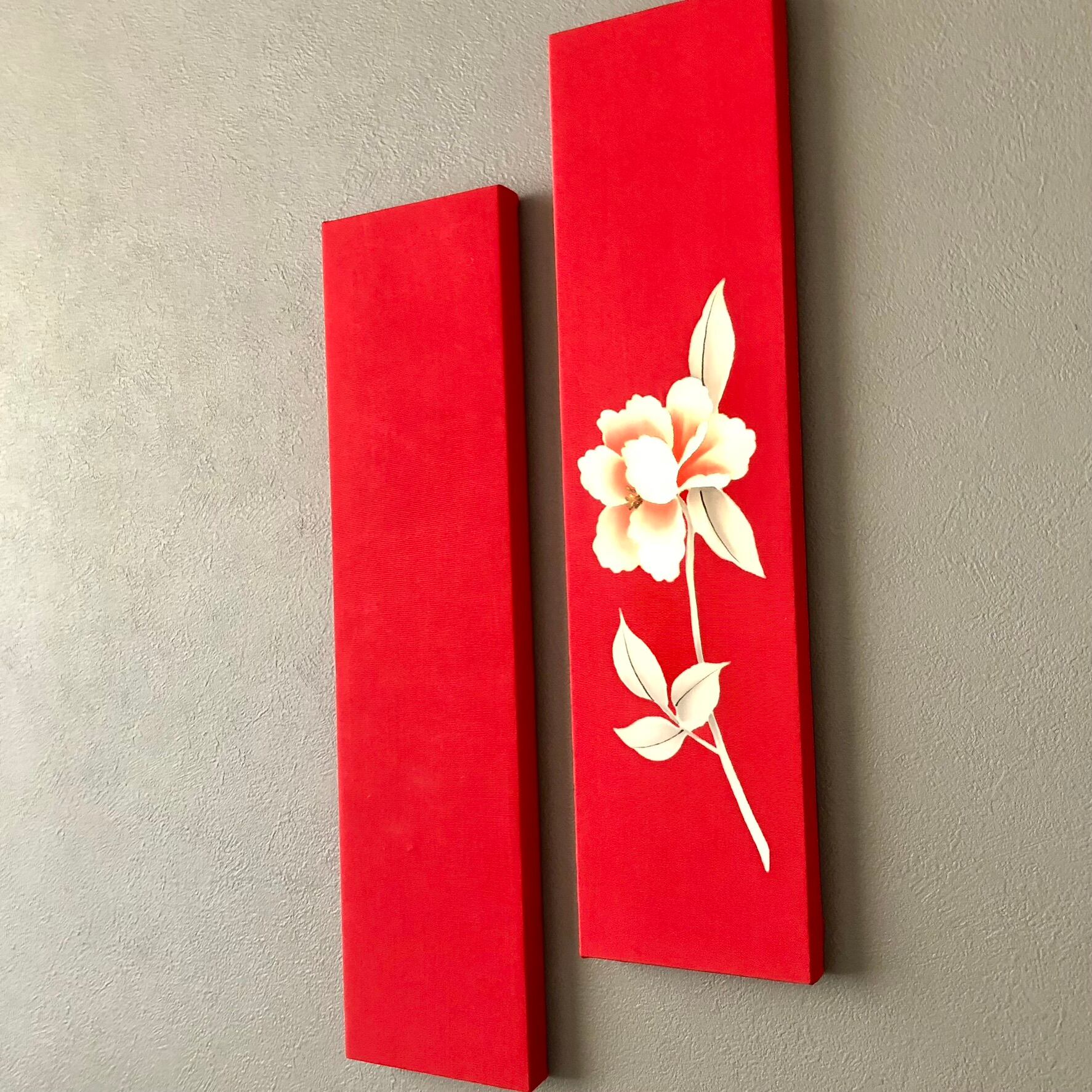 着物のファブリックパネル 赤に八重椿 2枚セット 2 着物リメイク インテリア Le Beau Monde