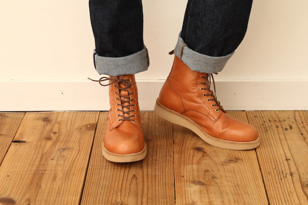 LACE UP BOOTS (WEDGE SOLE)