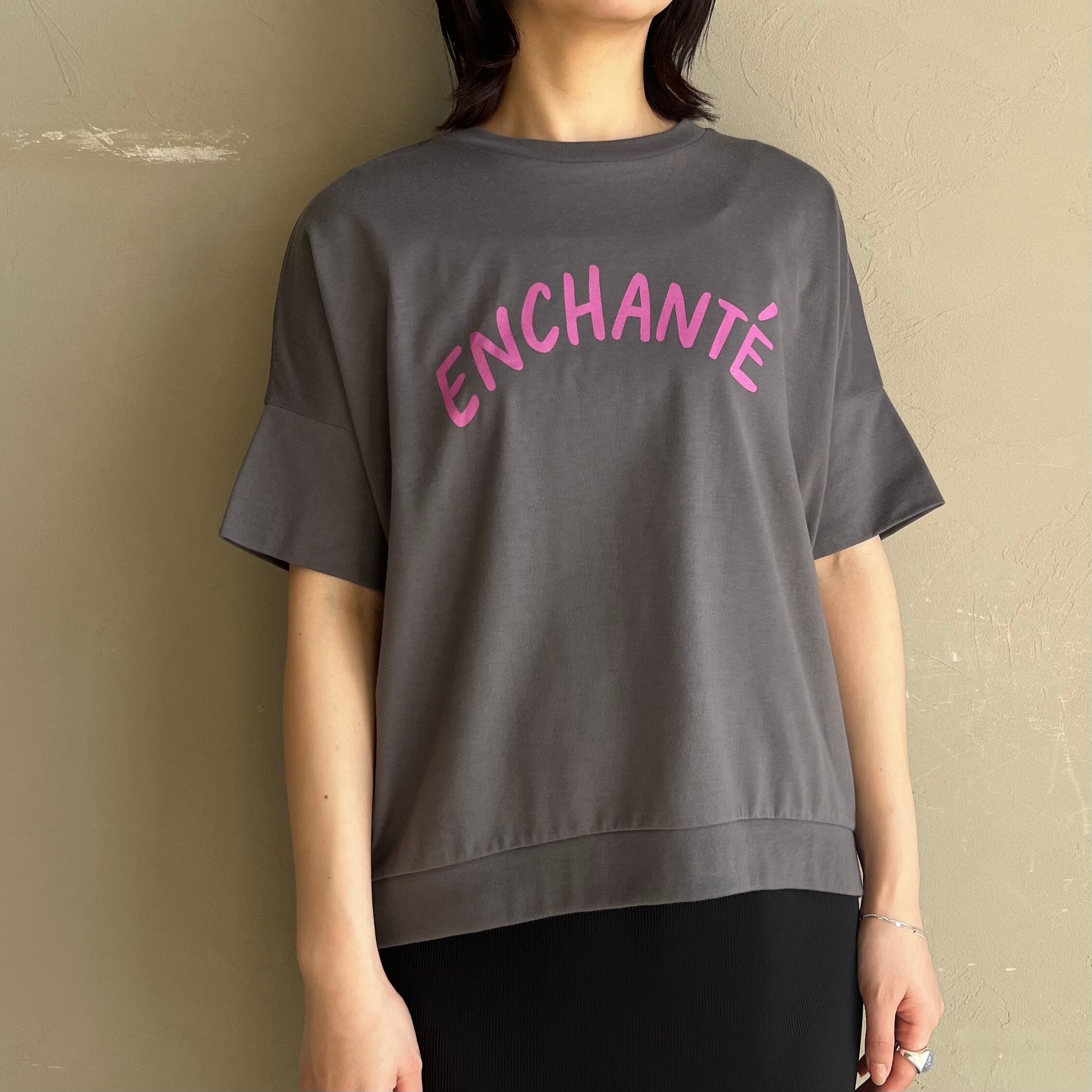 QTUME 】ロゴプリント Tシャツ | valance 福井｜レディース セレクト