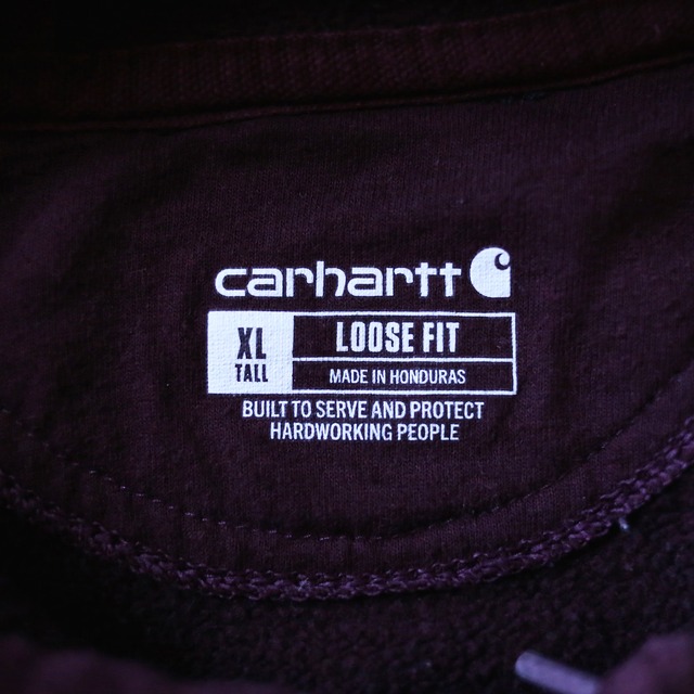 "Carhartt" sleeve logo printed over silhouette bordeaux sweat parka