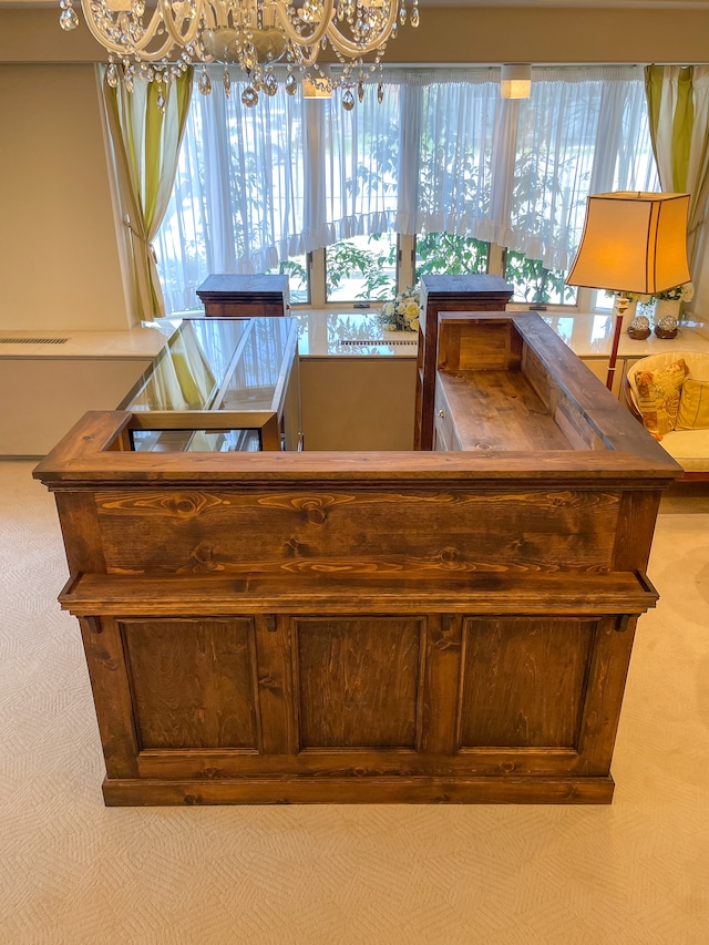 冷蔵ショーケース内蔵　三面レジカウンター114　（アンティーク調・スイングドア付き）W2700　ケーキ屋さん・カフェ向け店舗什器