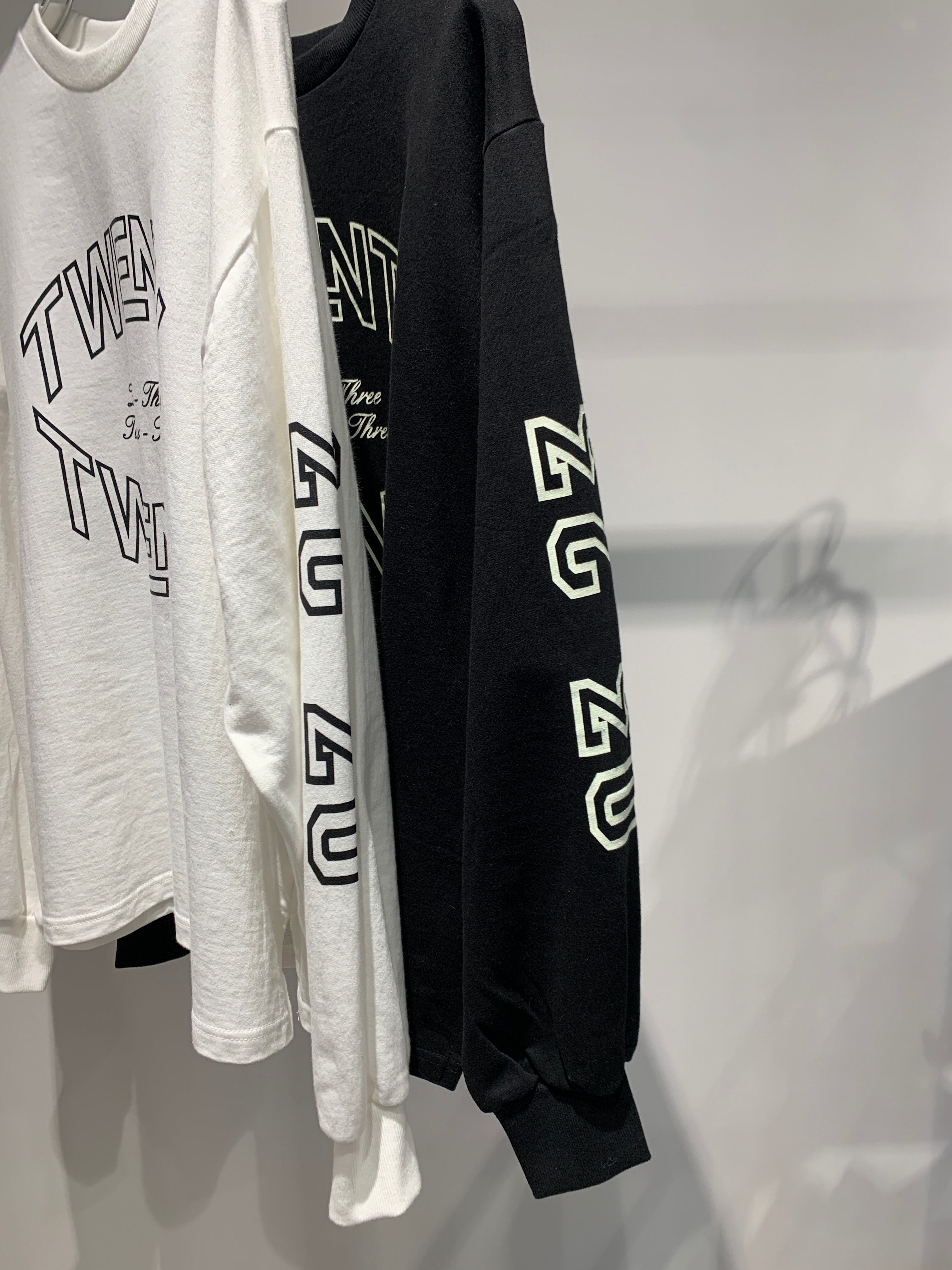 "TWENTY" long T-shirt