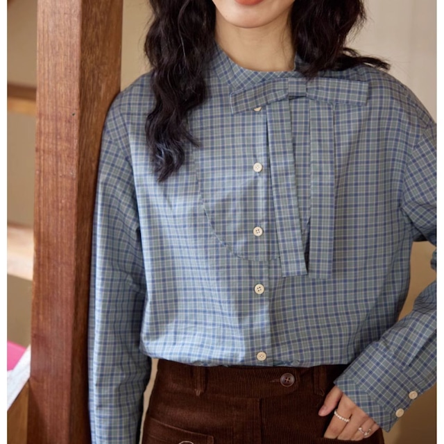 Stand collar detachable bow plaid shirt