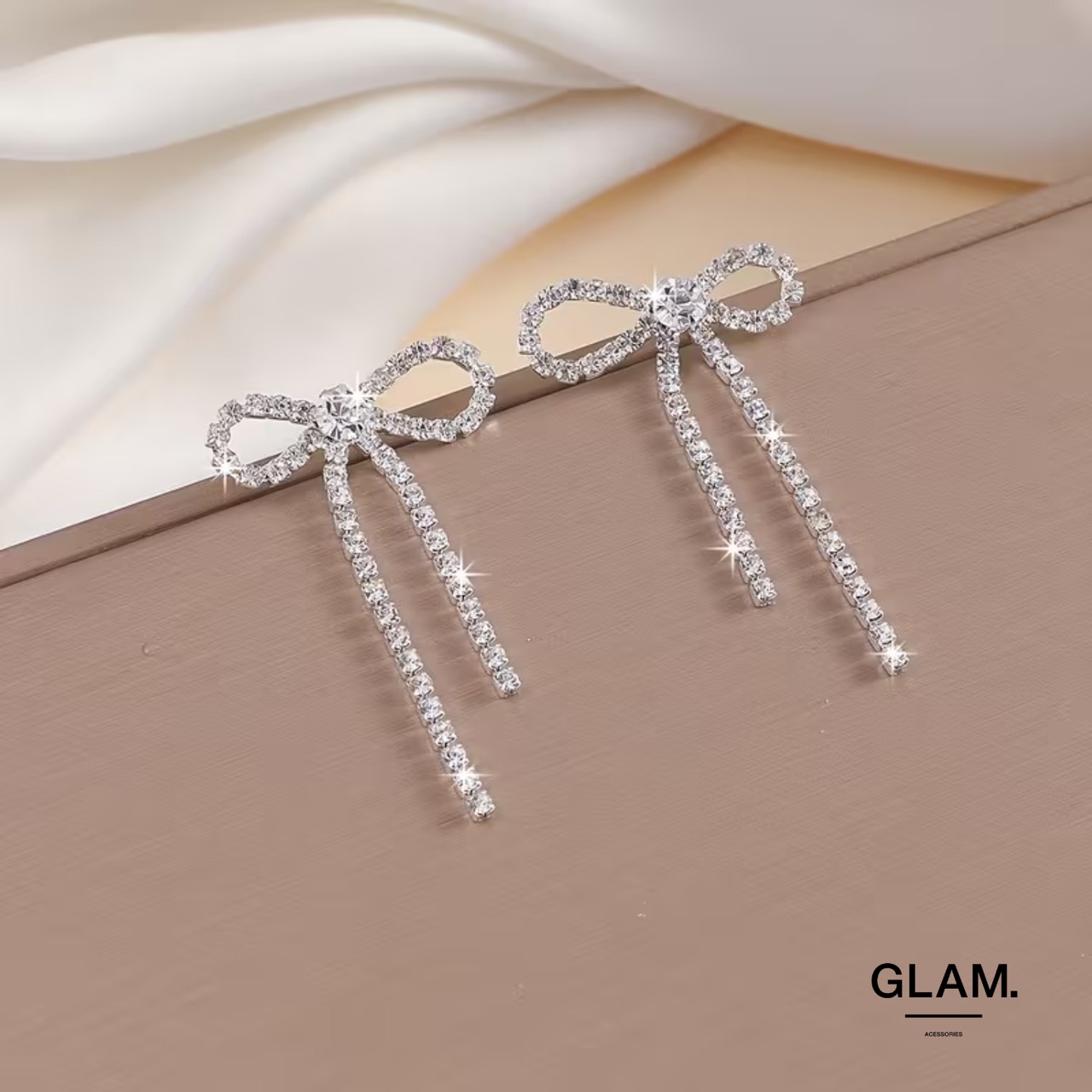 リボンビジューロングピアス