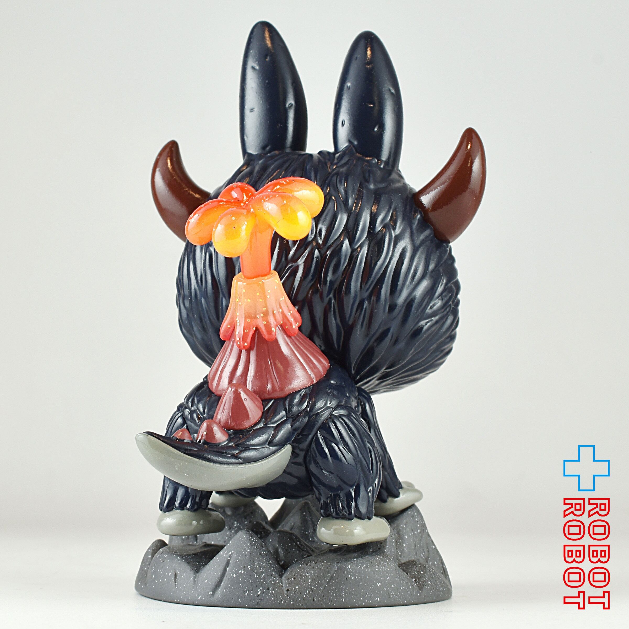 POPMART LABUBU ザ・モンスターズ KAIJU シリーズ THE VOCANO KAIJU
