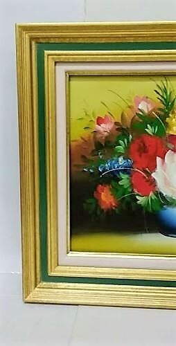 田代恵美「花」 油彩画 額縁外寸50.5x46.3x6.5㎝ 絵41.0x31.8㎝張