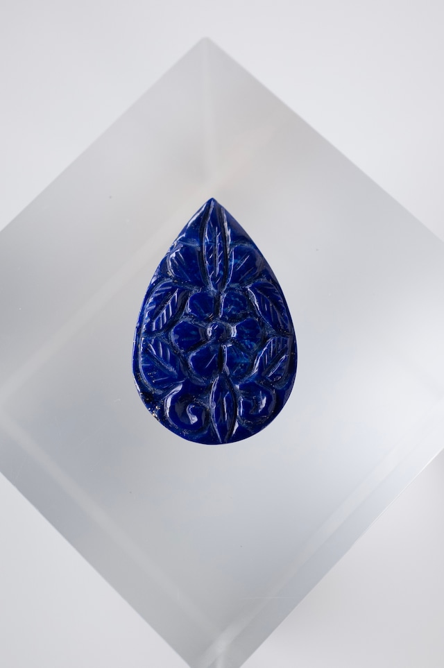 Lapis lazuli Carving - 015