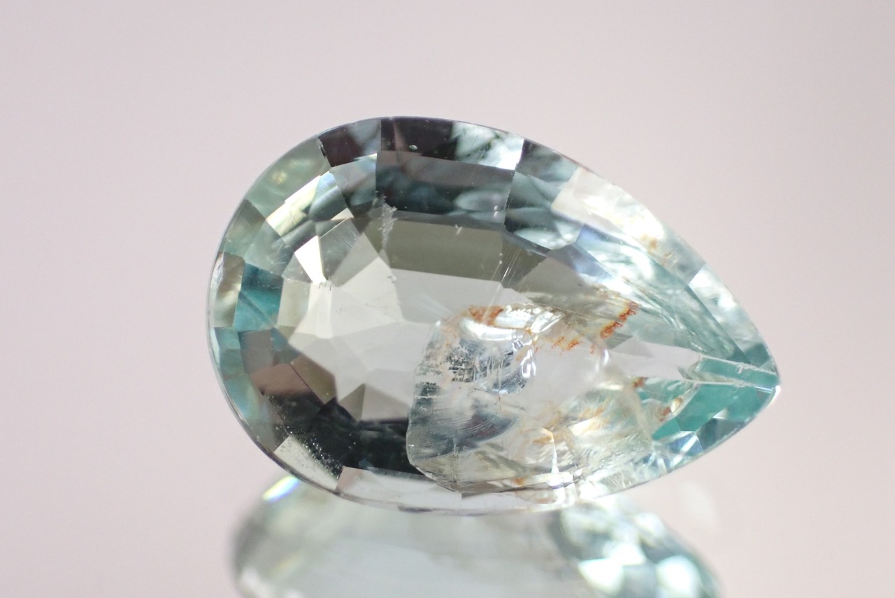 グリーンアクアマリン　2.61ct　[C12-1017]