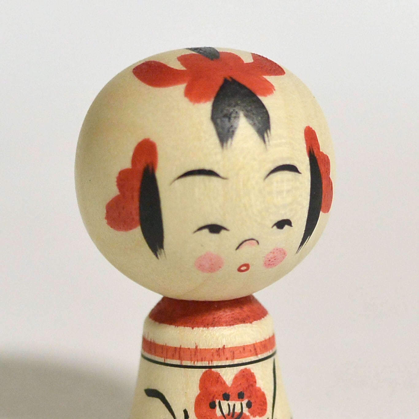 小寸こけし（ミニこけし） 約1寸 約3.5cm 鈴木明 工人（作並系）#2270
