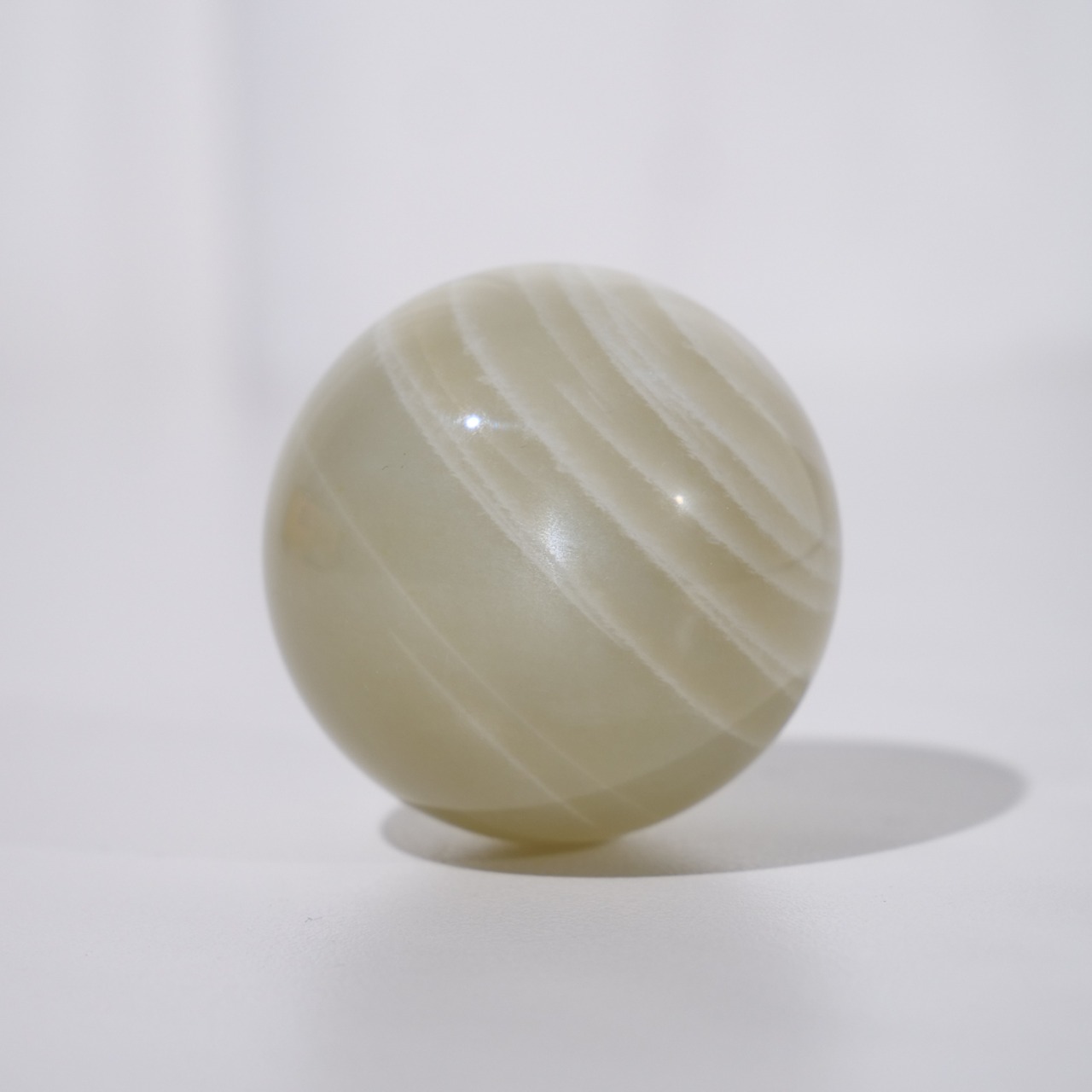 グリーン ムーンストーン  / スフィア【φ4.1cm】