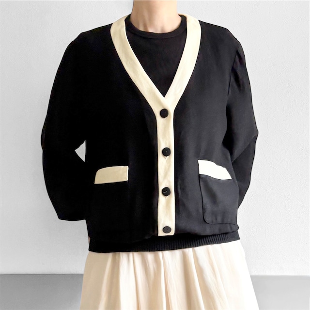 Two-tone V Neck Pullover made in USA