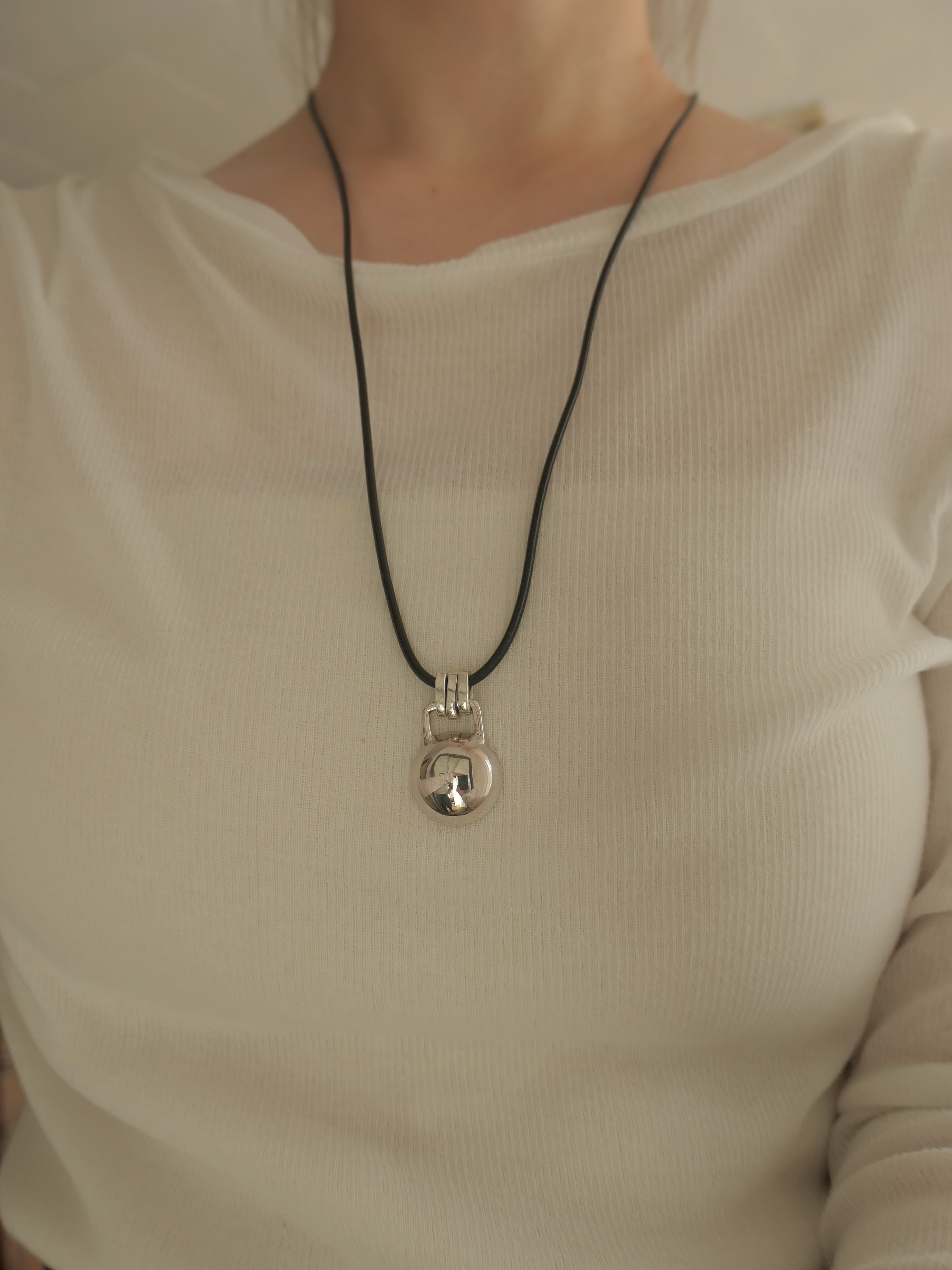 受注品】egg necklace | Lana Swans