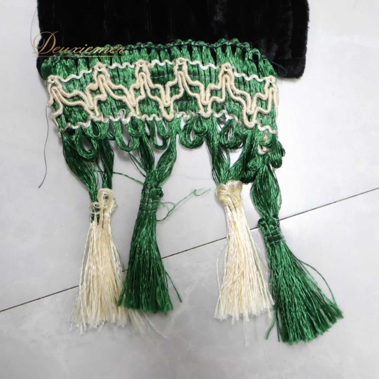 ベリーダンス トライバル 衣装 トップス ベルト セット ブラック系 コイン ストーン タッセル 黒 緑 黄 赤 豪華 装飾 ダンス衣装 ステージ 舞台 クール グリーン系 イエロー系 シルバー系 レッド系