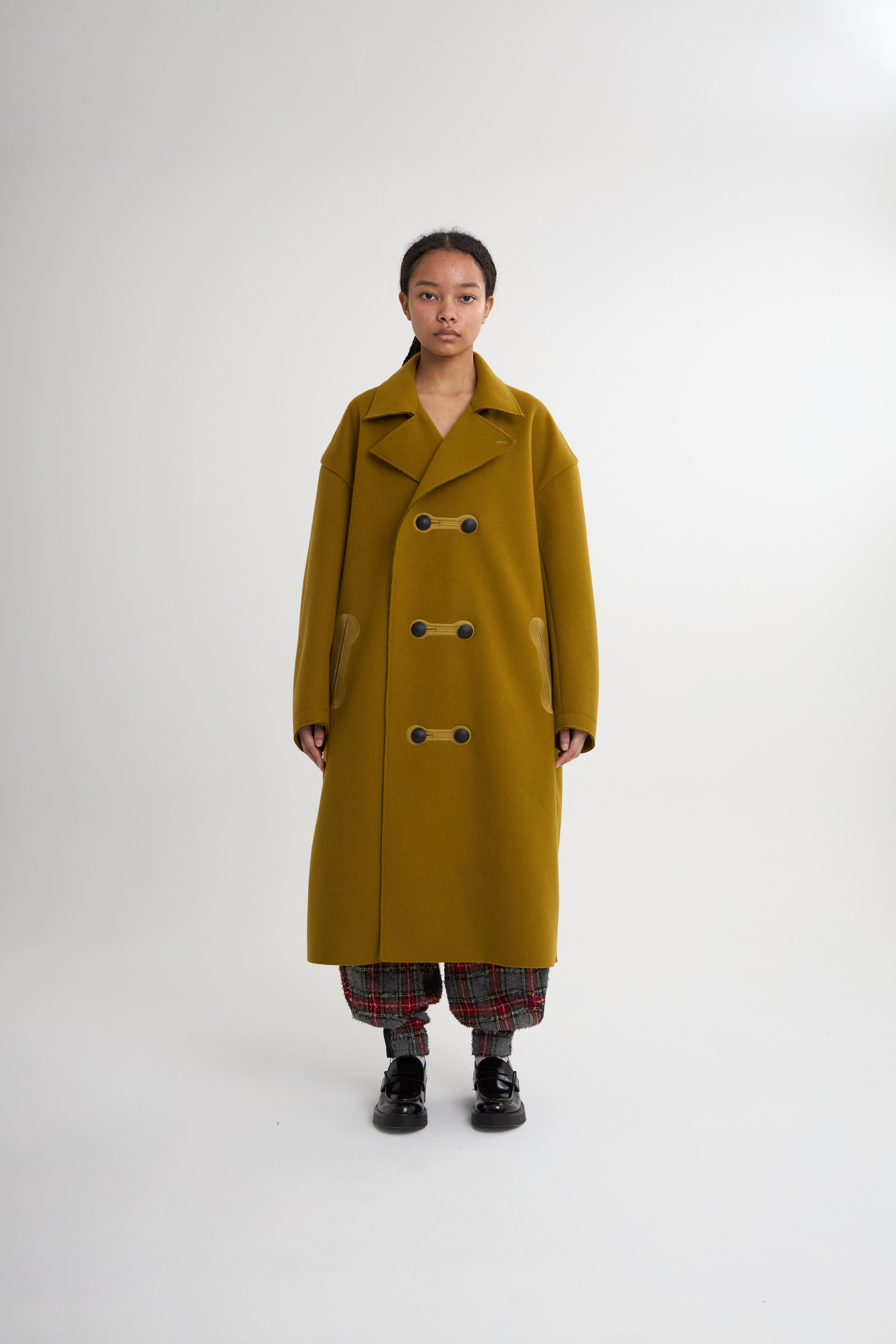 MEGMIURA 2WAY PIN TUCK LEATHER LIKE NYLON MODS COAT BLACK