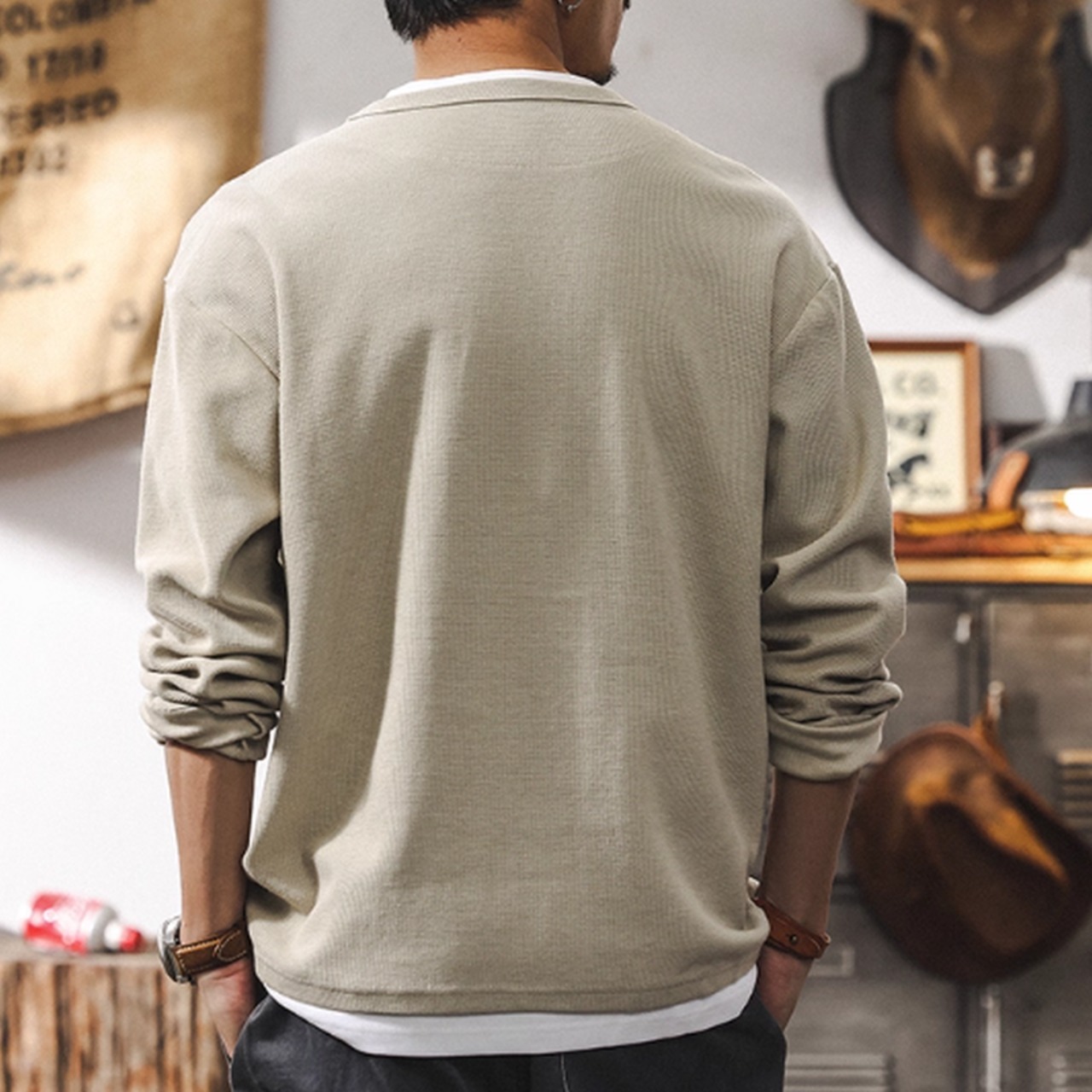 Vネックフェイクレイヤードシャツ 10204