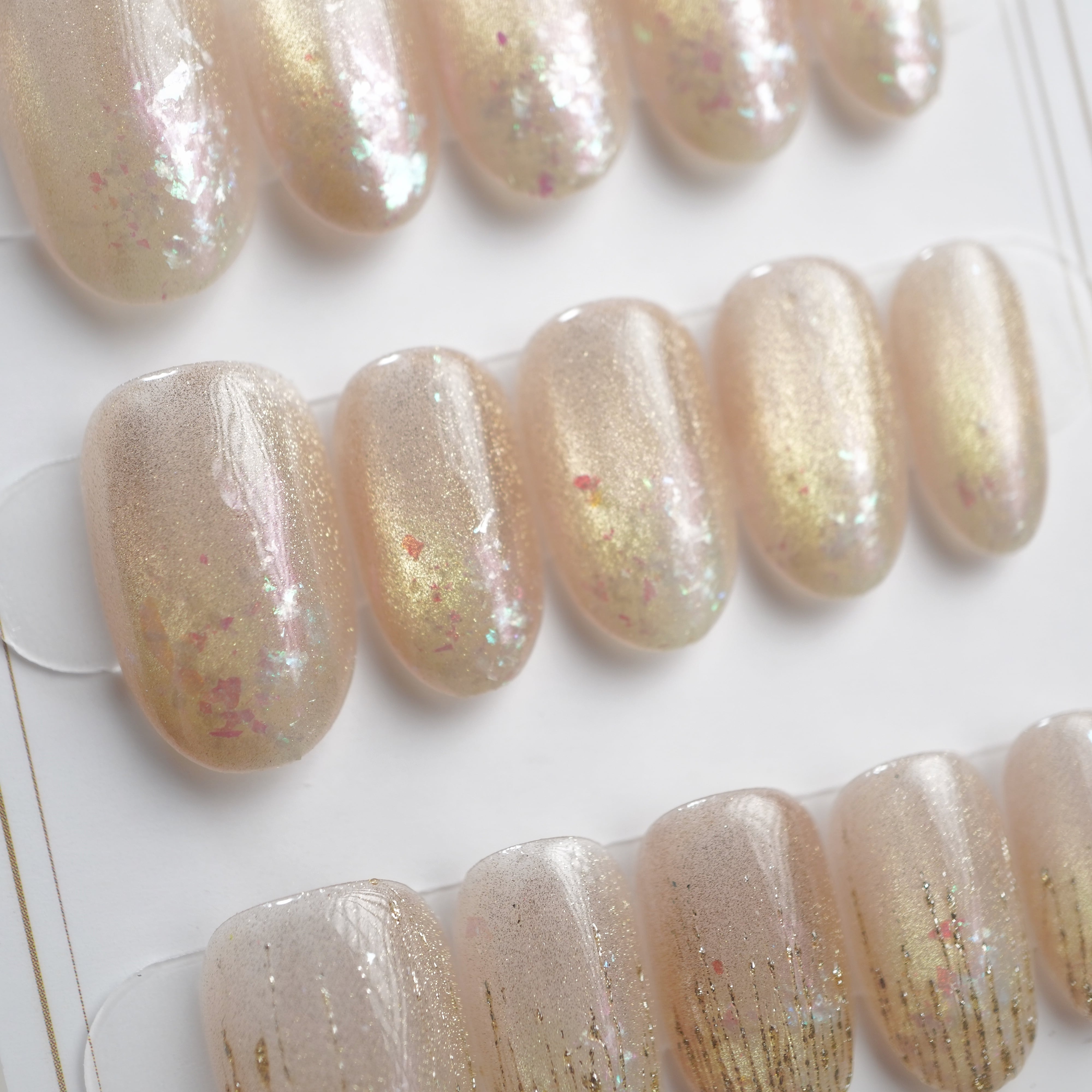 #702 ミディアムオーバル 秋のちゅるんシリーズ /XY262 繰り返し使えるネイルチップ