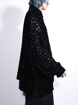 "渦巻" many sheer pattern over silhouette velours shirt