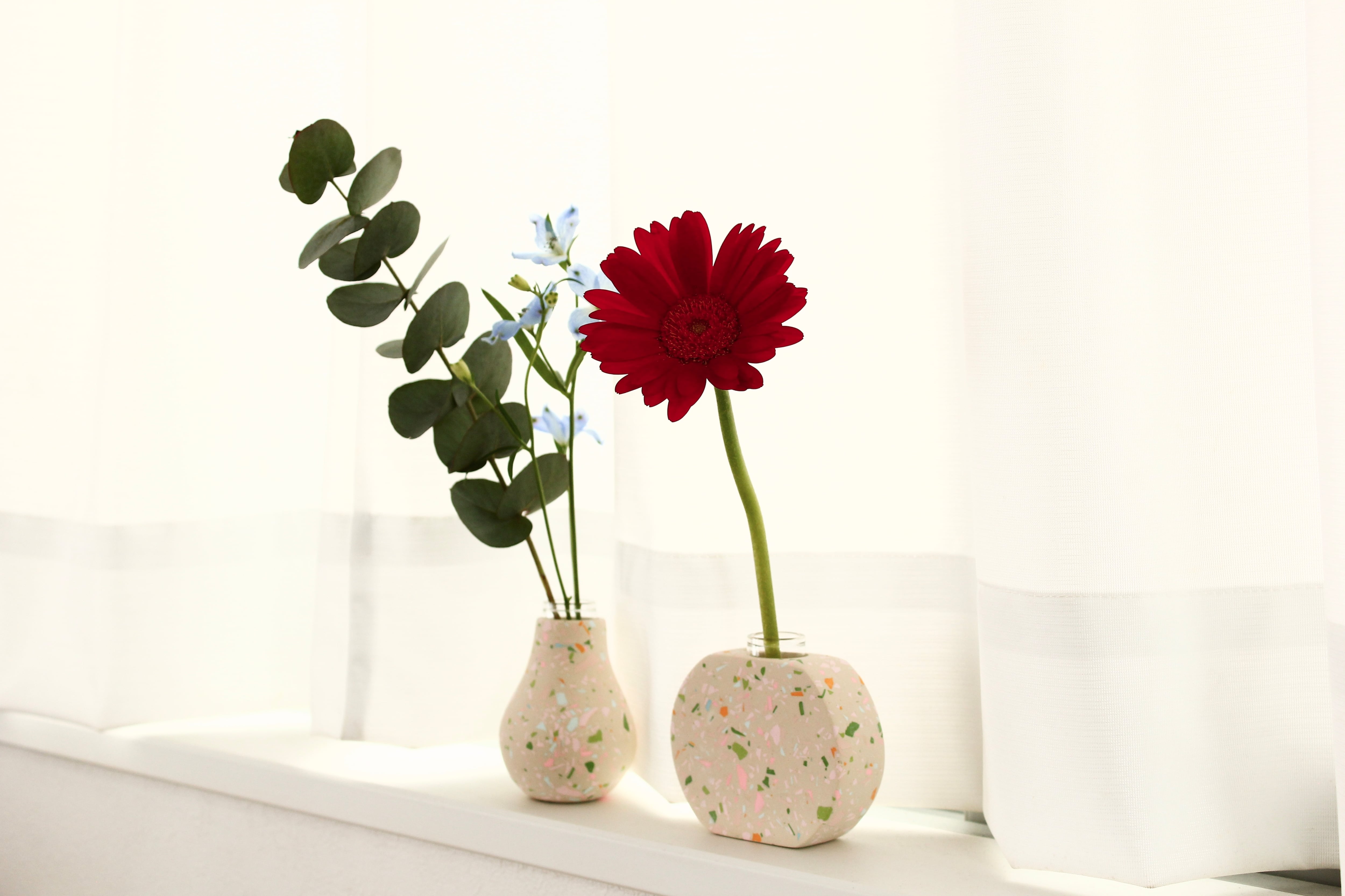 一輪挿し【ライトベージュ】サークル型・ドロップ型 | Risa Azuma