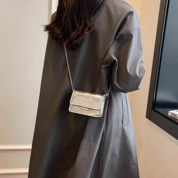 チェーンストラップ スクエア ショルダーバッグ L1147