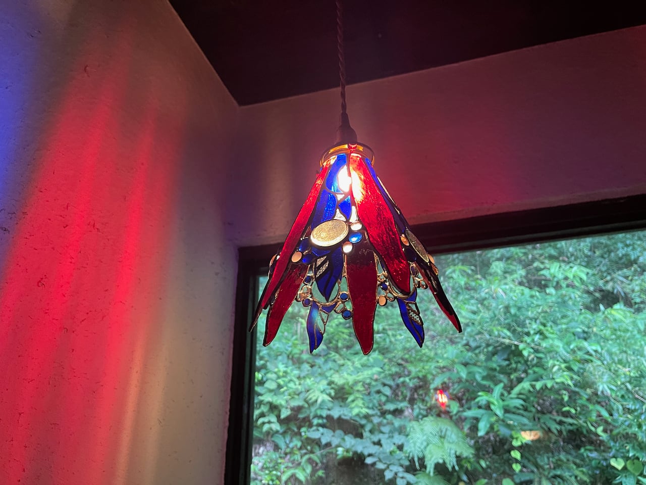 限定品】つばさ レッド&ブルー（ステンドグラスの吊りランプ