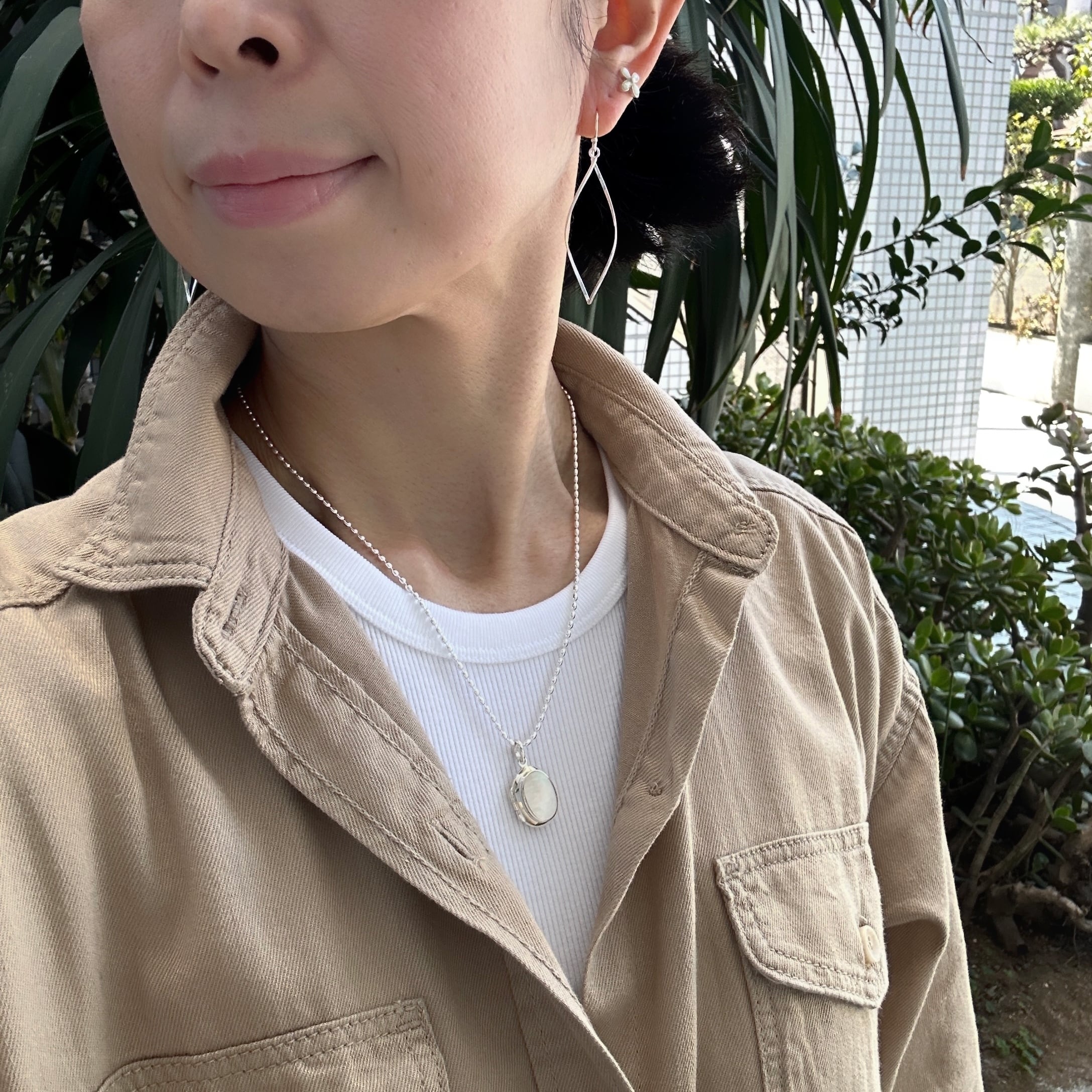 再入荷】白蝶貝 オーバル ロケット ペンダント Sサイズ （チェーン