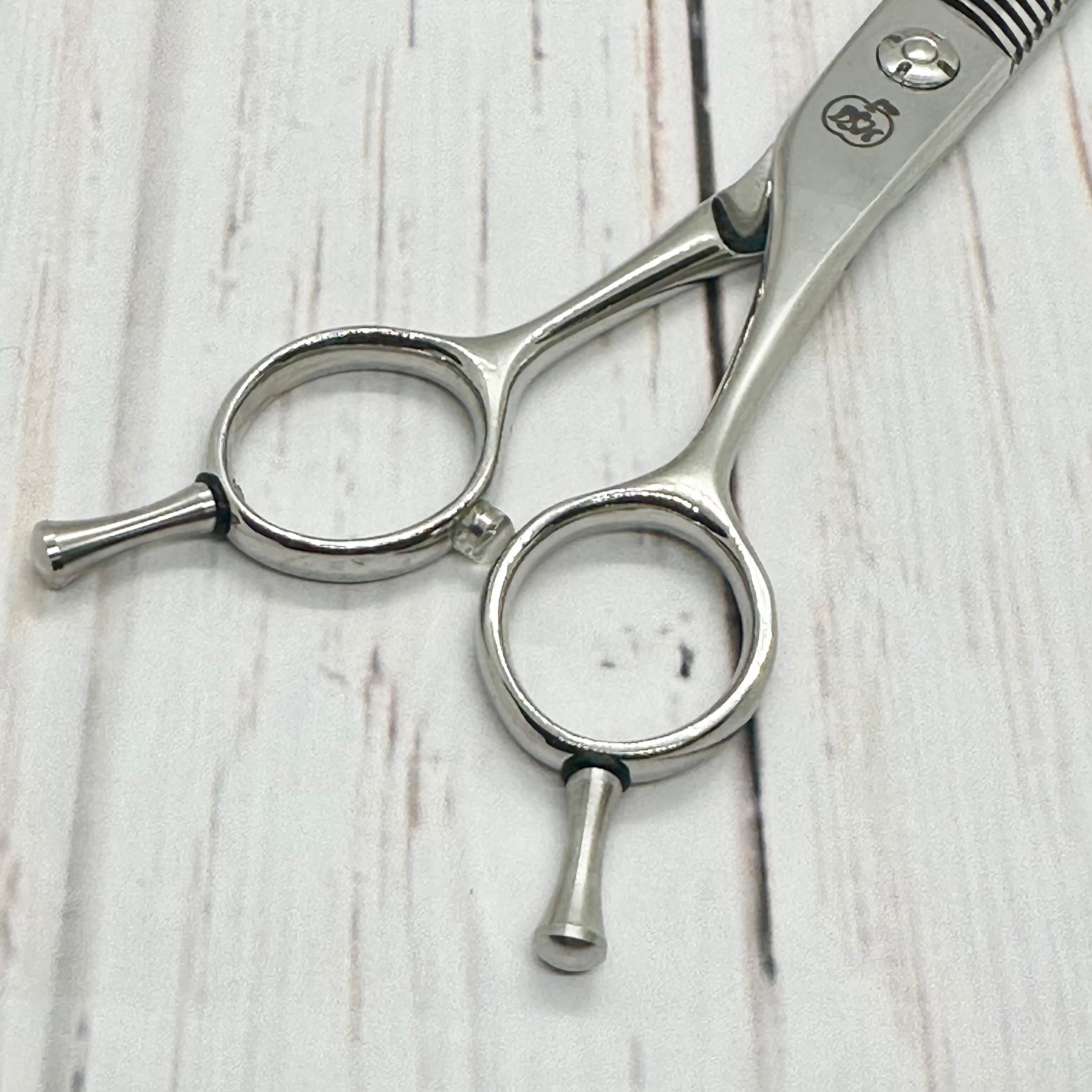 ⭐️初売り⭐️ふわふわ仕上がる⭐️ふんわりセニングシザー