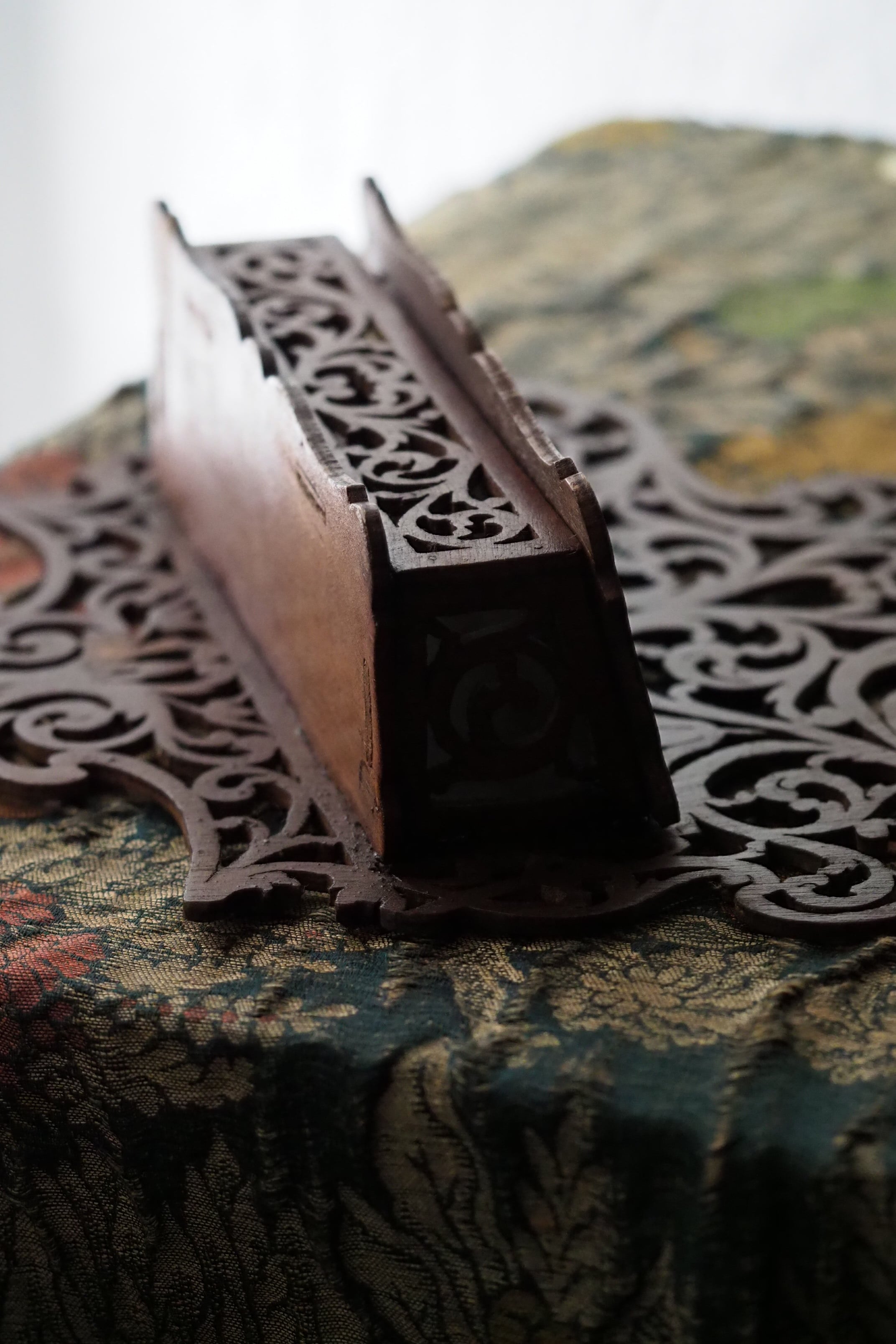 透かし彫りの小物入れ-antique wood openwork box | アンティーク