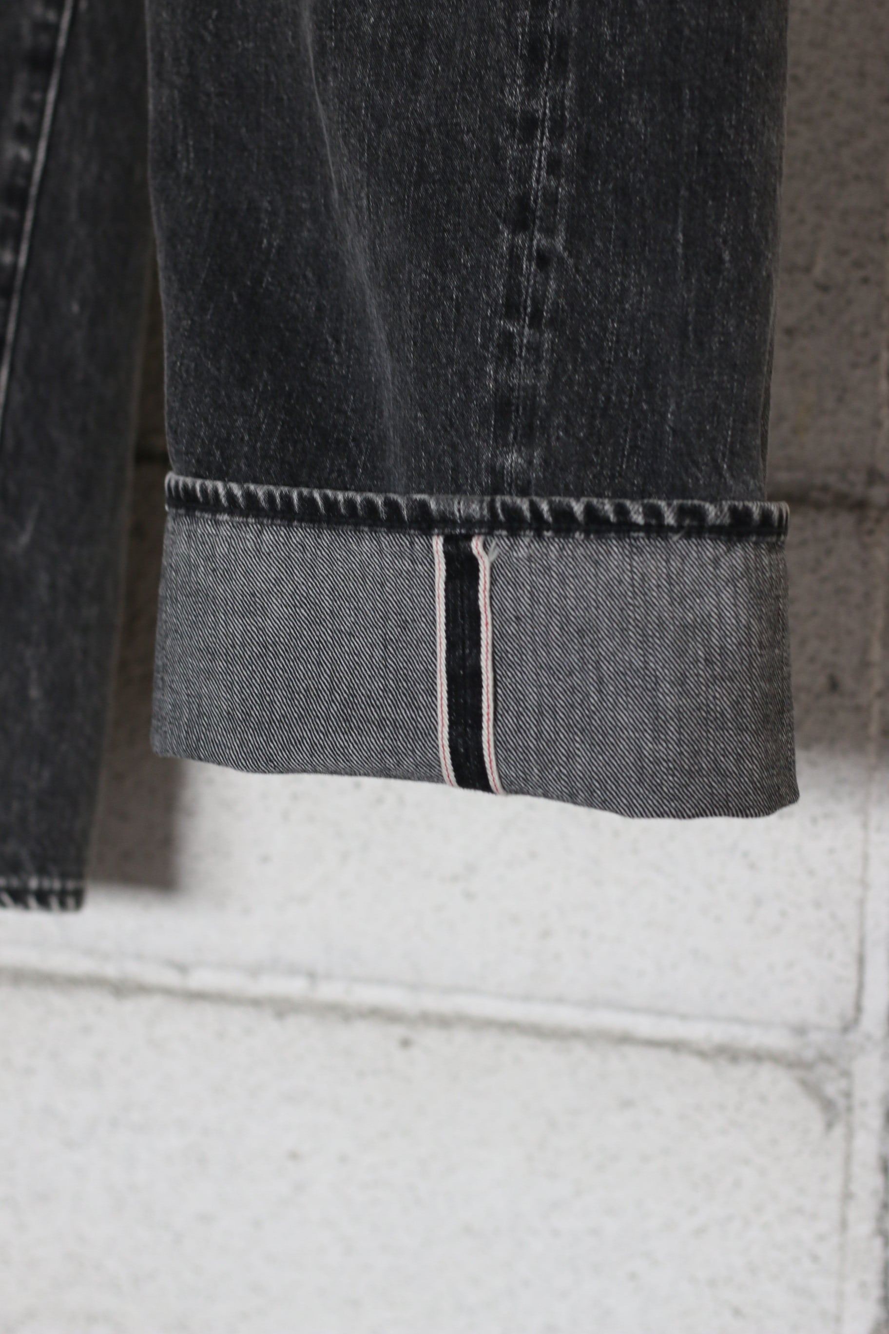 ULTERIOR］VINTAGE WASHED SELVEDGE BLACK DENIM 5P PANTS | ICONS